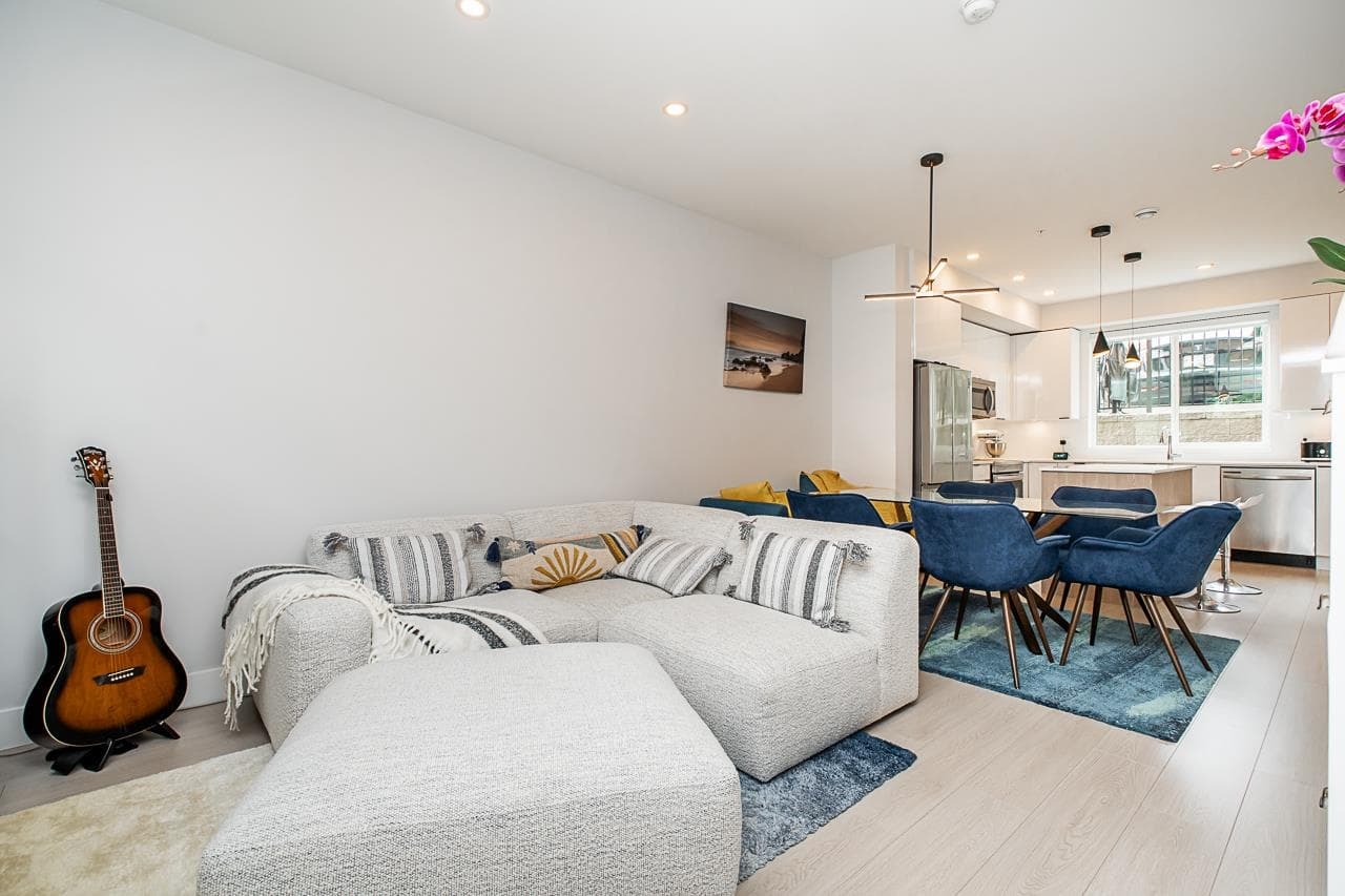 21 - 1211 Eighth Avenue, New Westminster, V3M 2R8 — photo 2