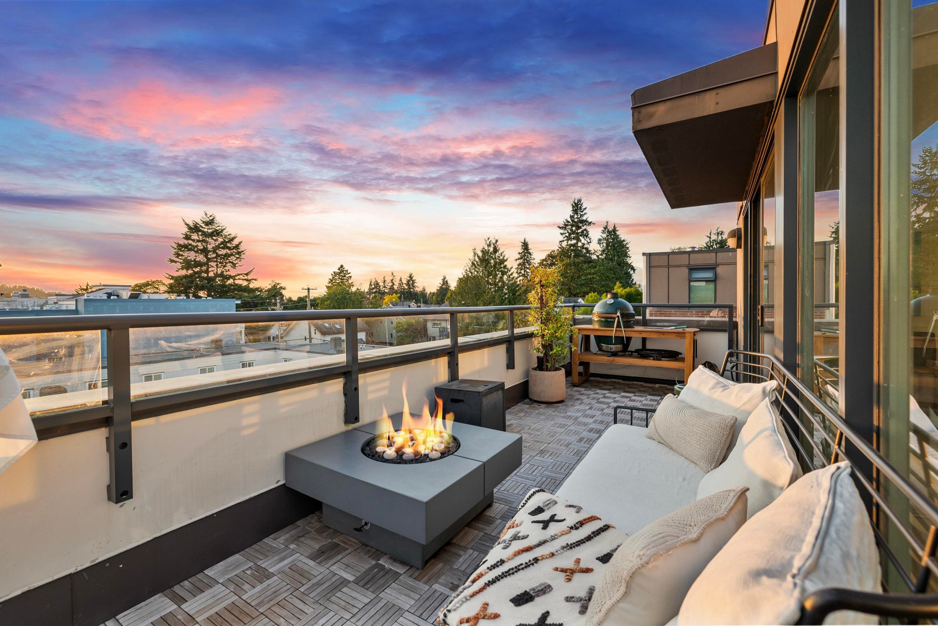 211 - 1961 Collingwood Street, Vancouver, V6R 3K6 — photo 1
