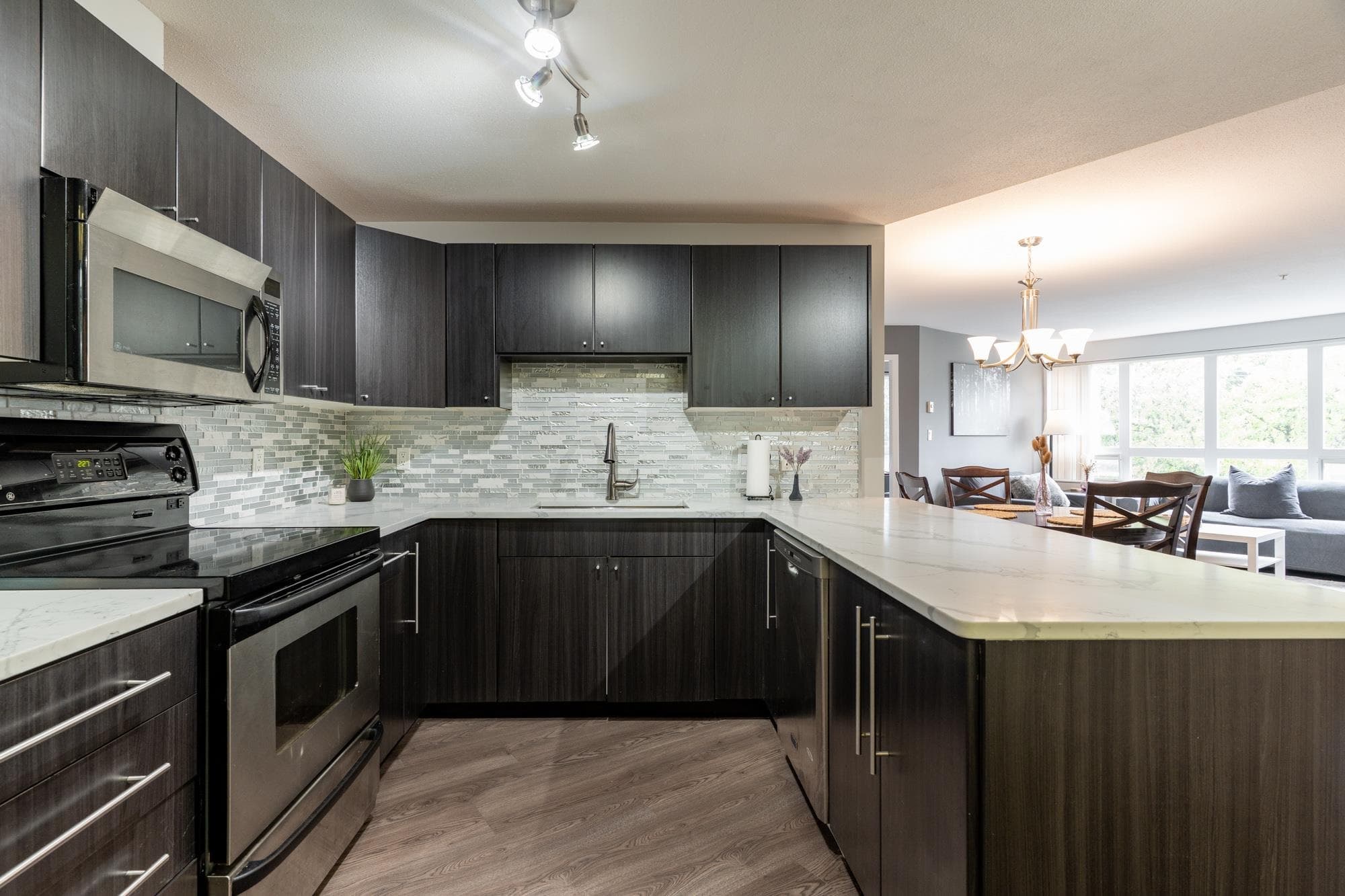 A306 - 2099 Lougheed Highway, Port Coquitlam, V3B 1A8 — photo 3