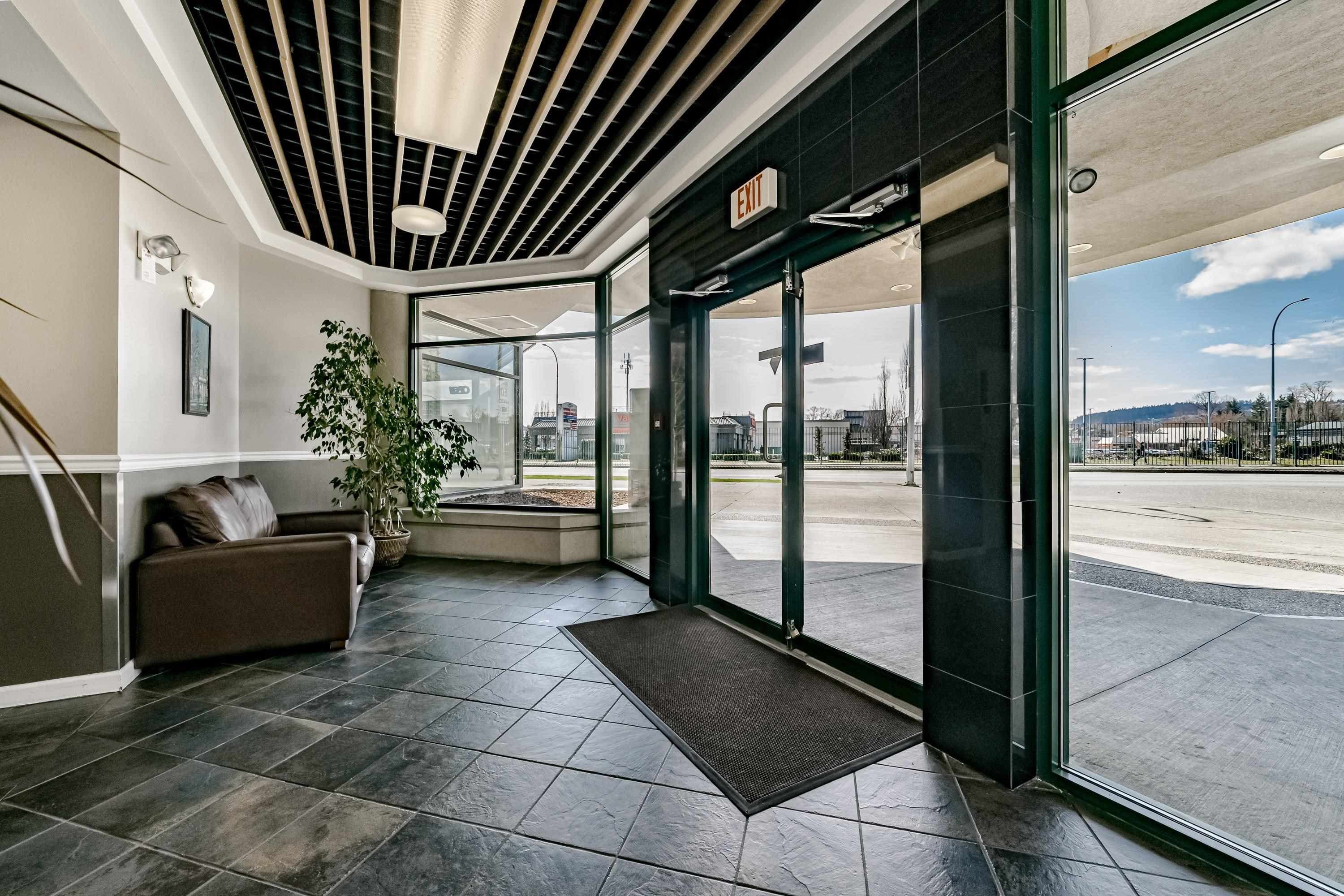 A306 - 2099 Lougheed Highway, Port Coquitlam