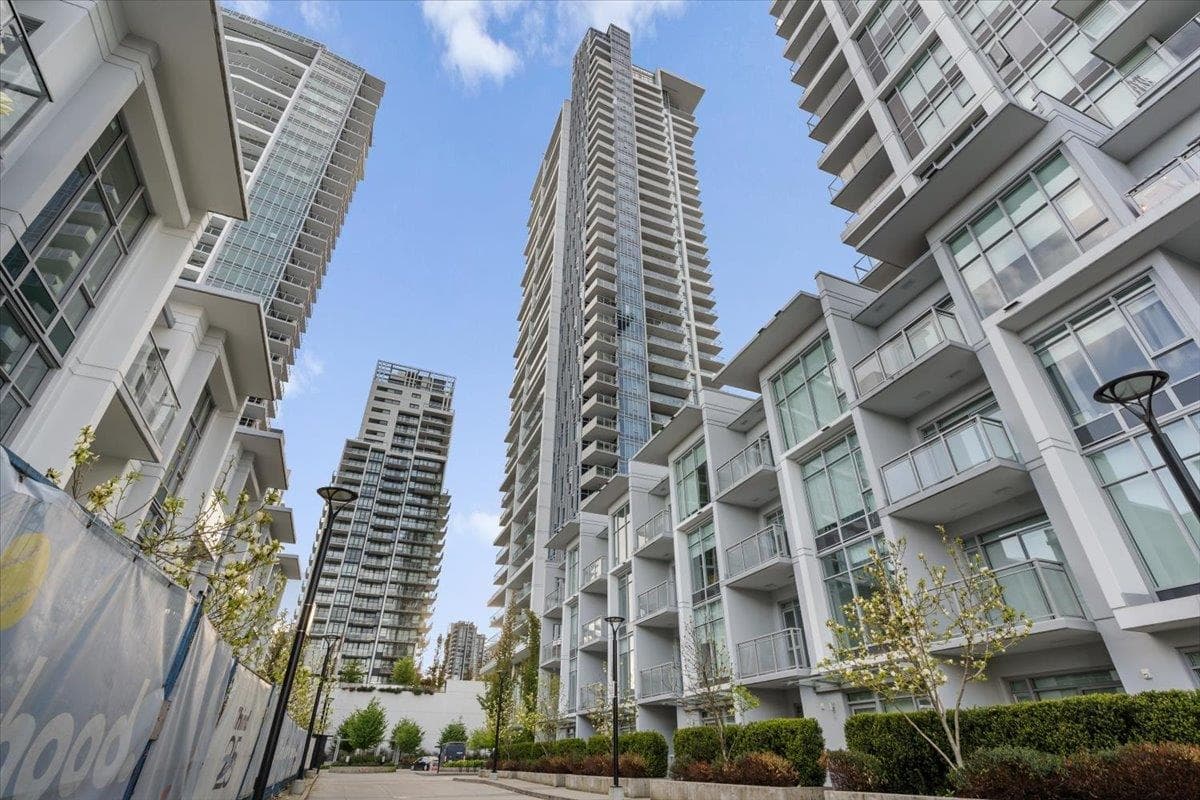 509 - 2311 Beta Avenue, Burnaby, V5C 0M1 — photo 1