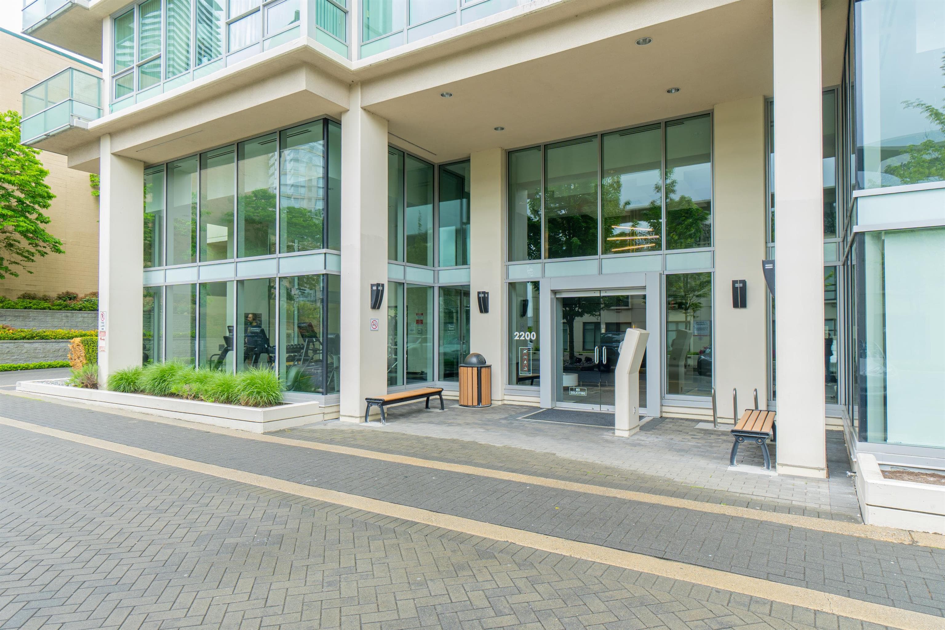1901 - 2200 Douglas Road, Burnaby, V5C 0G8 — photo 2