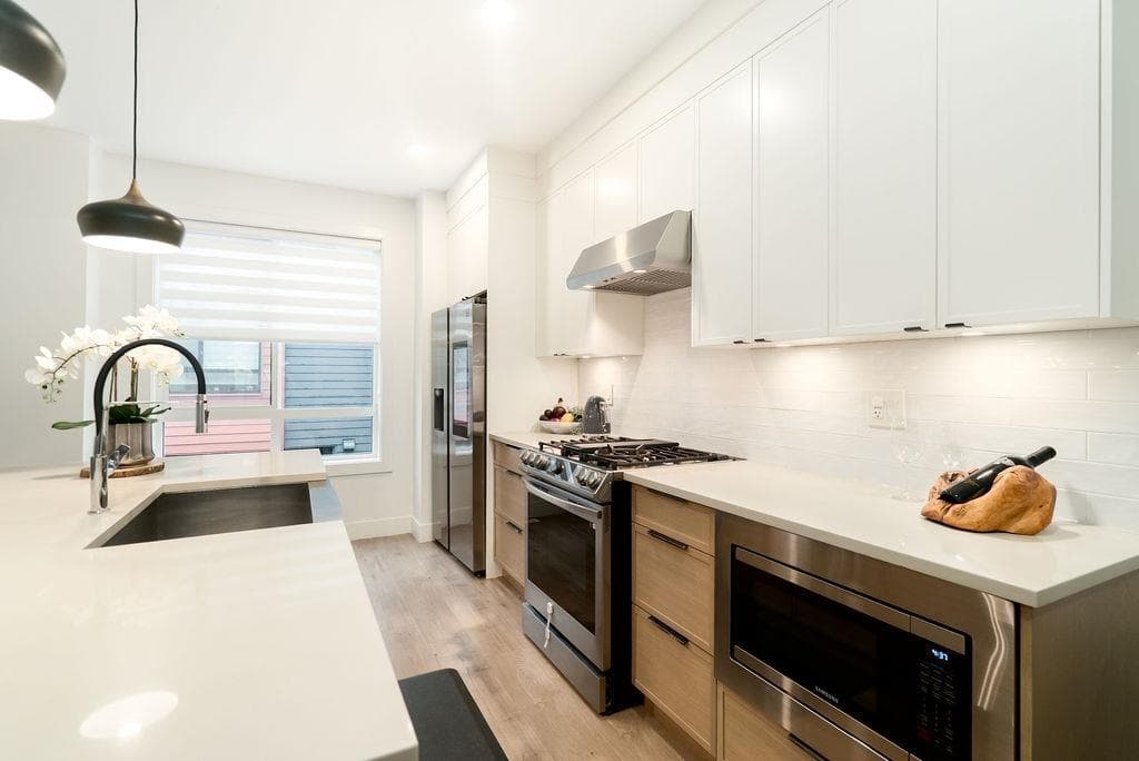 106 - 3503 Gislason Avenue, Coquitlam, V3E 0T1 — photo 4
