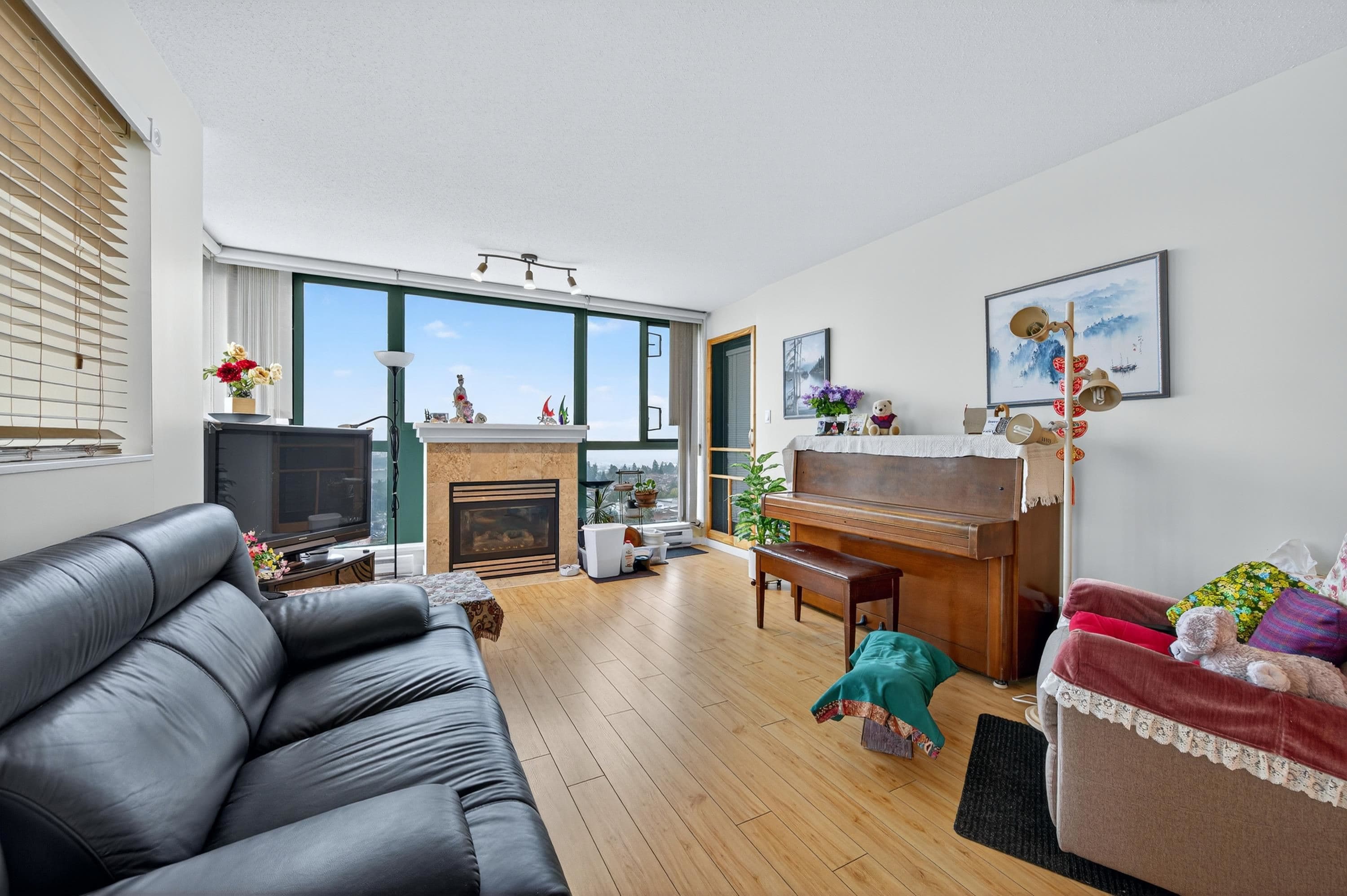 1803 - 6659 Southoaks Crescent, Burnaby, V5E 4M9 — photo 5