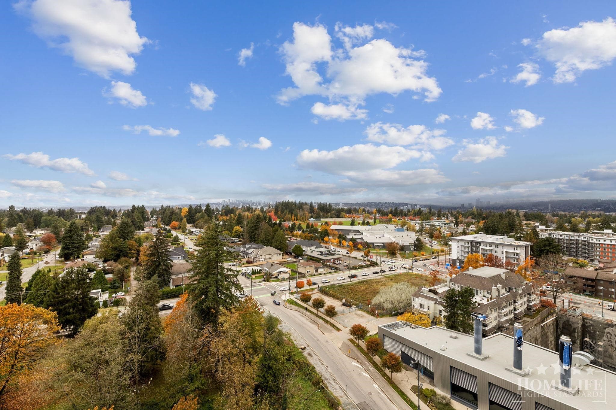 1405 - 10333 133 Street, Surrey, V3T 0V1 — photo 2