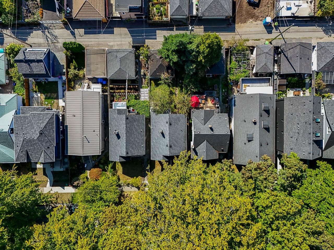2668 William Street, Vancouver, V5K 2Y5 — photo 5