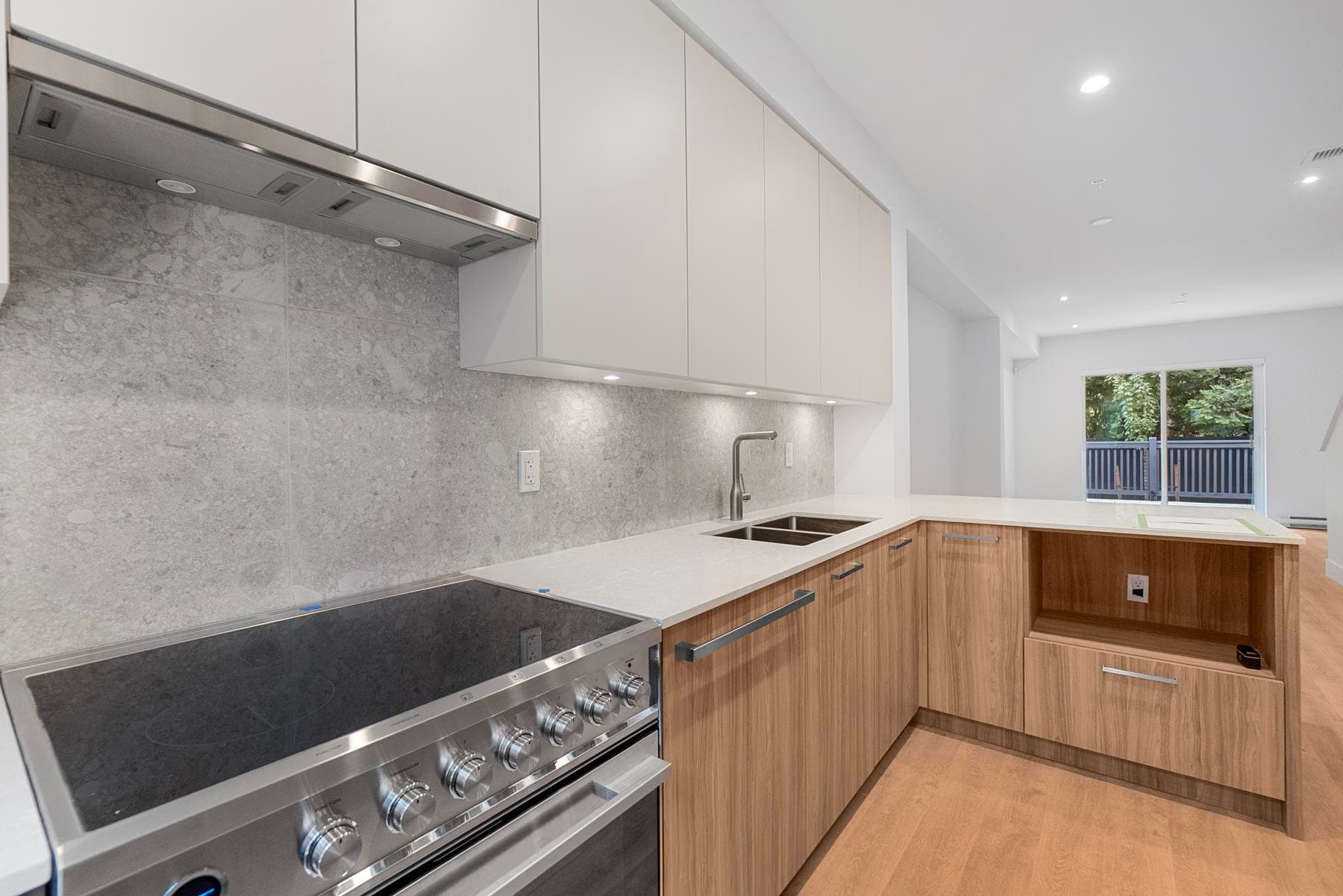 106 - 2320 Emery Court, North Vancouver, V0V 0V0 — photo 5