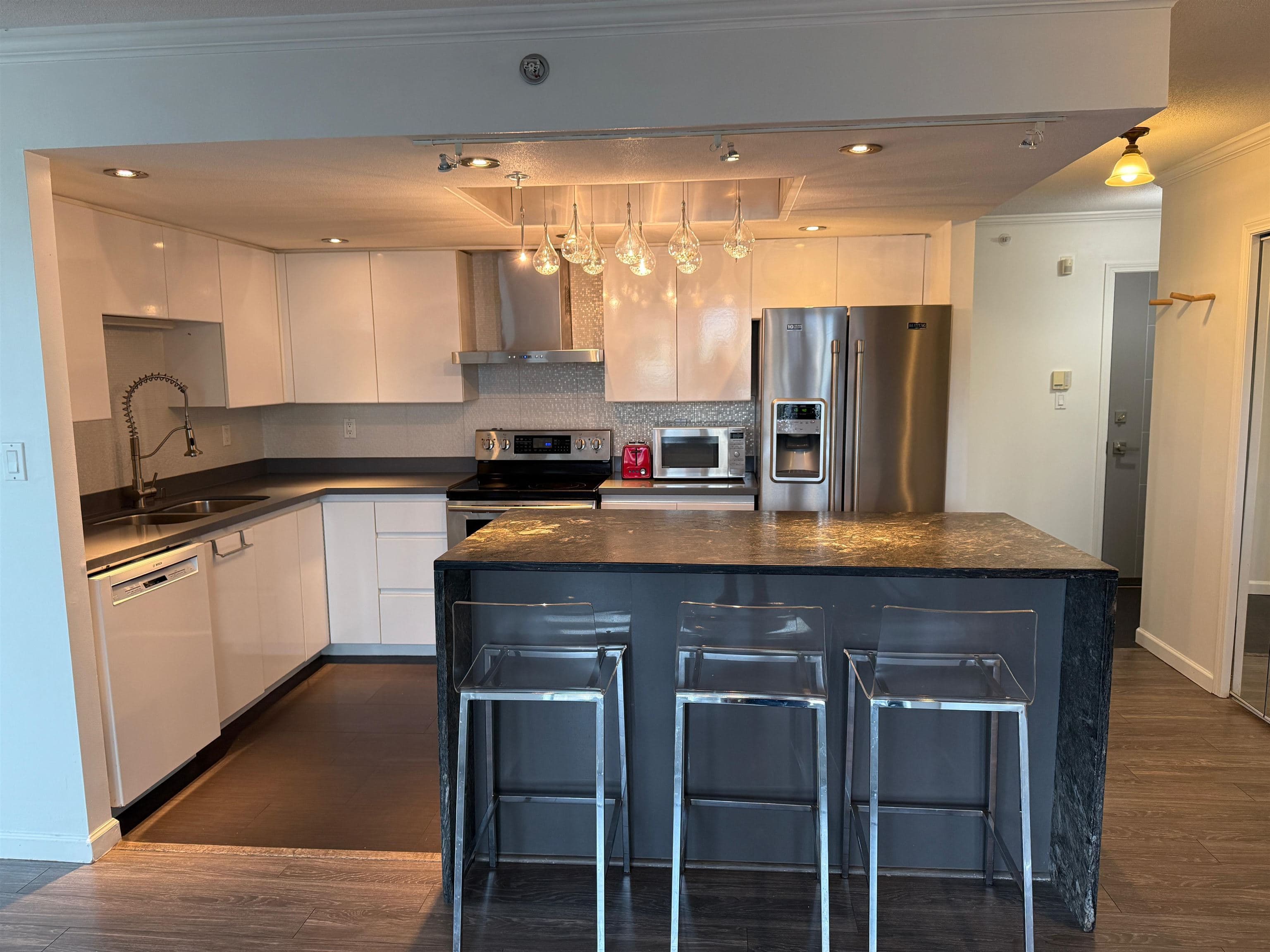 304 - 1088 Quebec Street, Vancouver, V6A 4H2 — photo 3