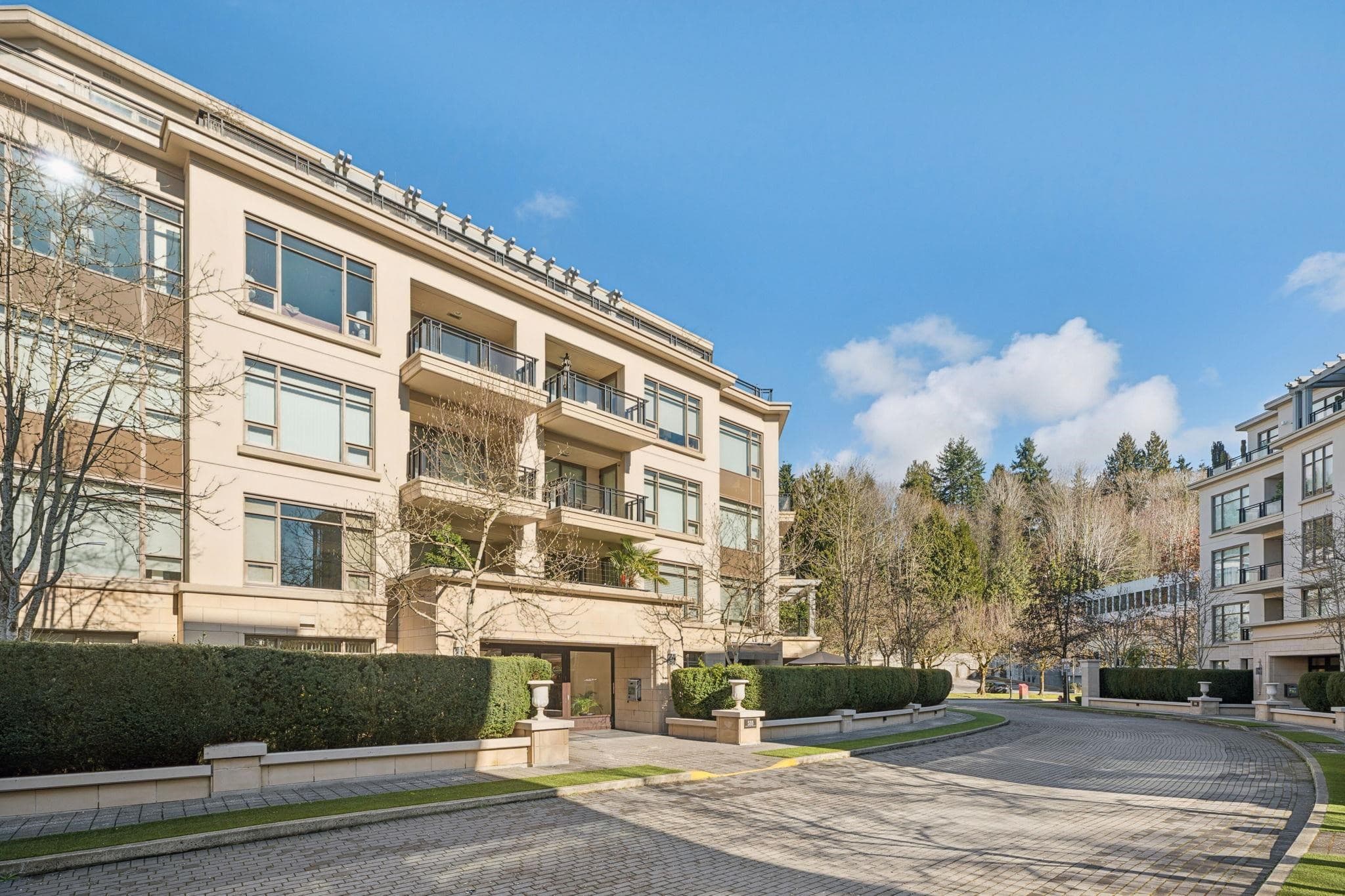 300 - 533 Waters Edge Crescent, West Vancouver, V7T 0A2 — photo 2