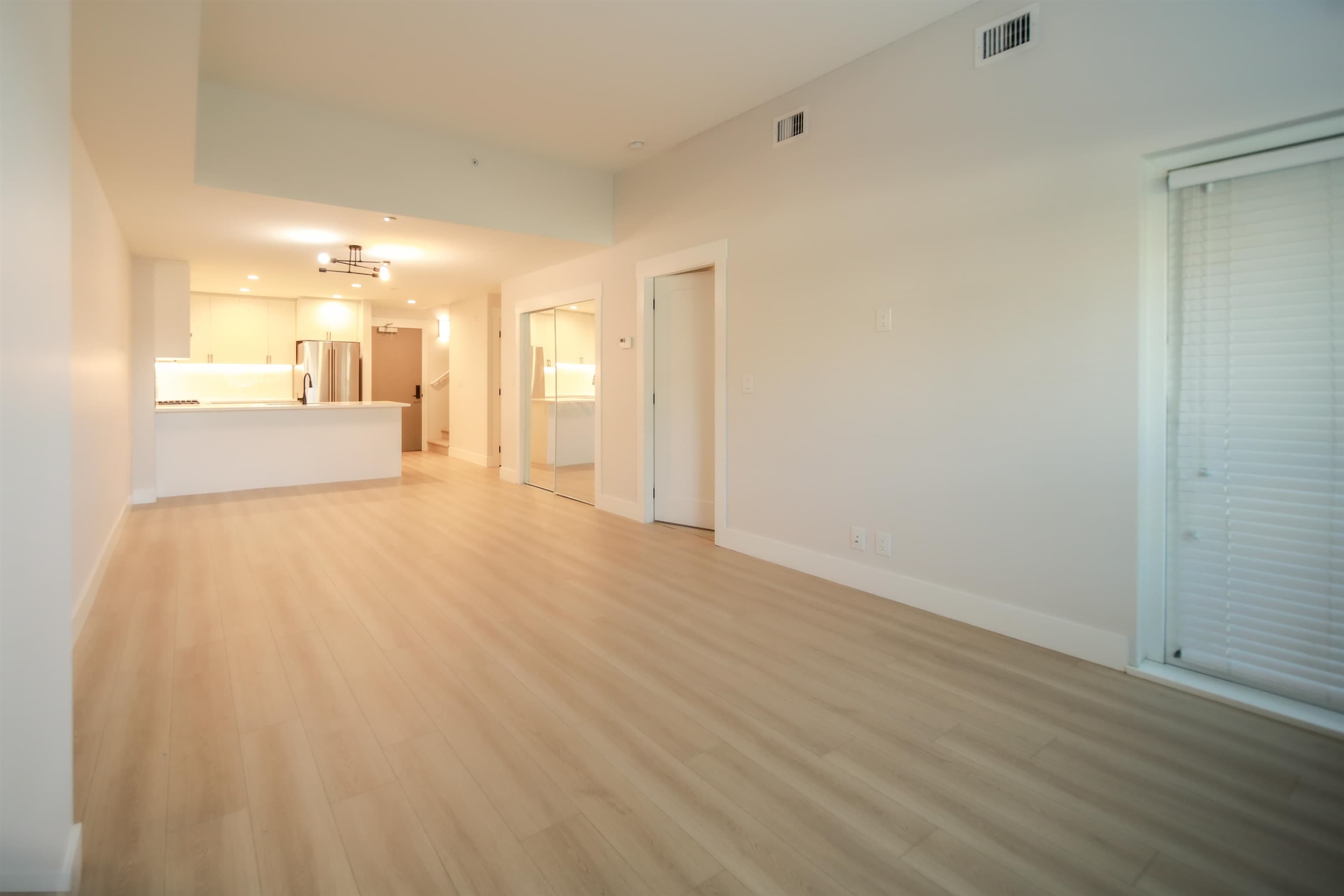 102 - 22265 Dewdney Trunk Road, Maple Ridge, V2X 3J1 — photo 3