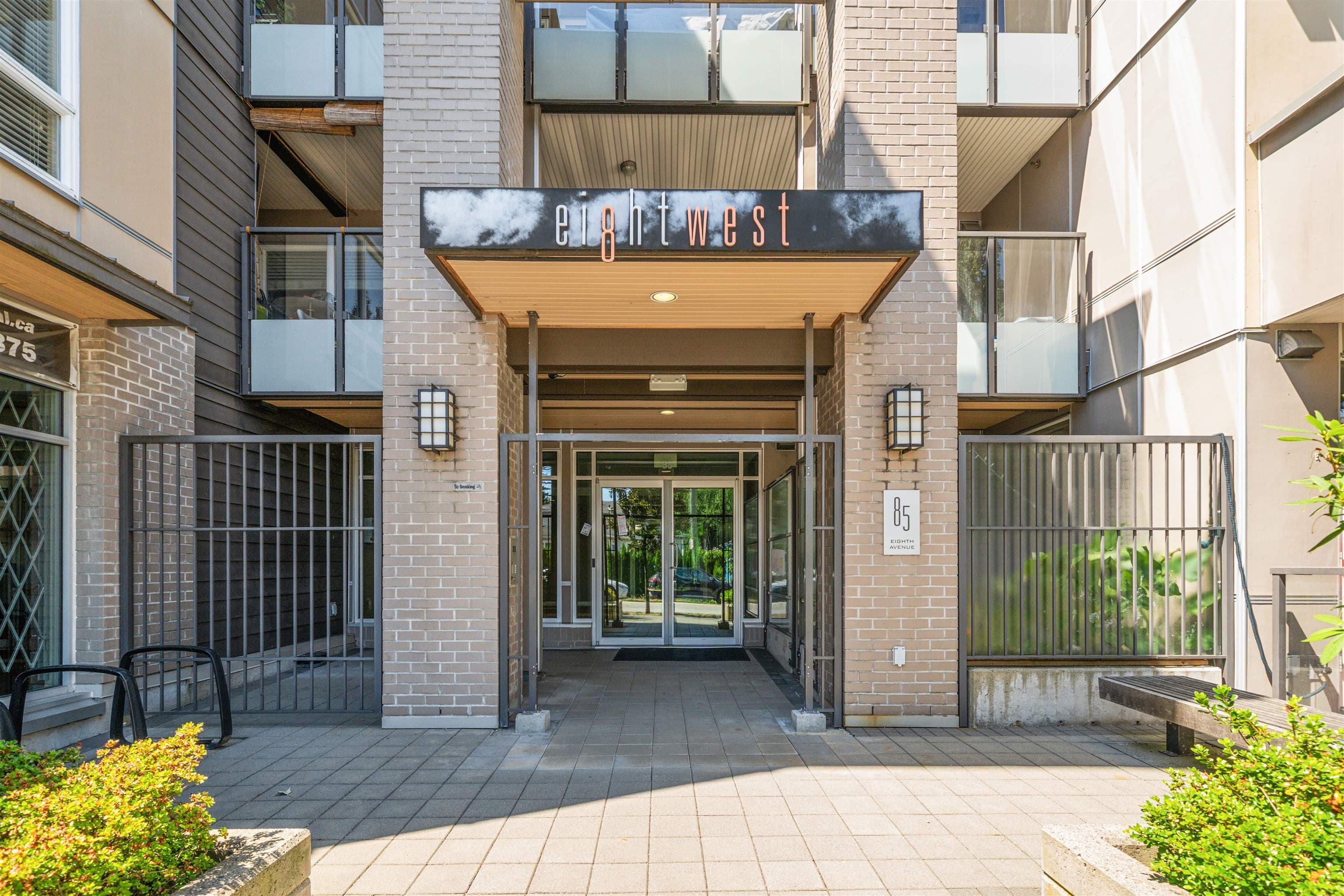 319 - 85 Eighth Avenue, New Westminster, V3L 0E9 — photo 1