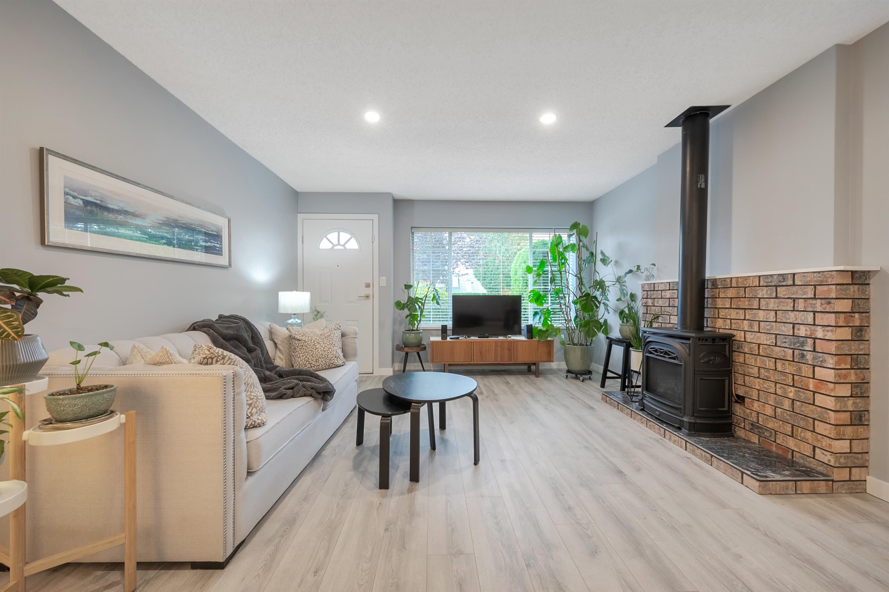 13 - 19249 Hammond Road, Pitt Meadows, V3Y 2B8 — photo 2