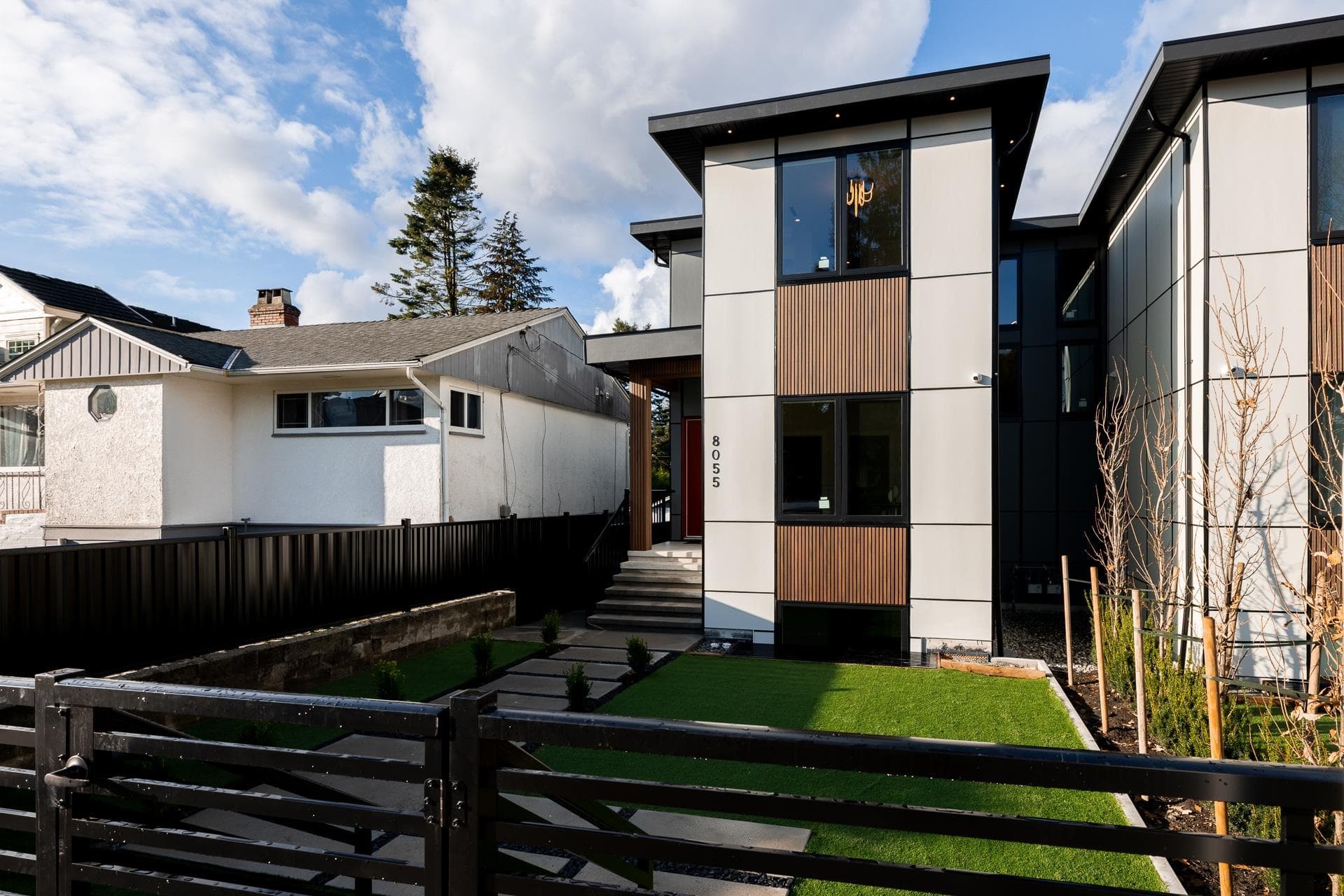 8055 18th Avenue, Burnaby, V3N 1J9 — photo 2