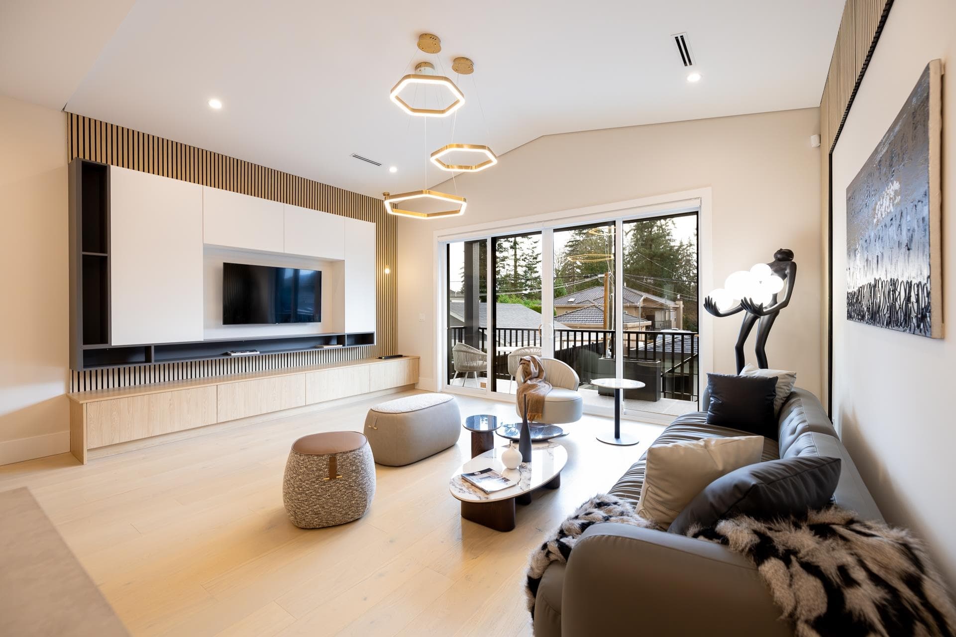 8055 18th Avenue, Burnaby