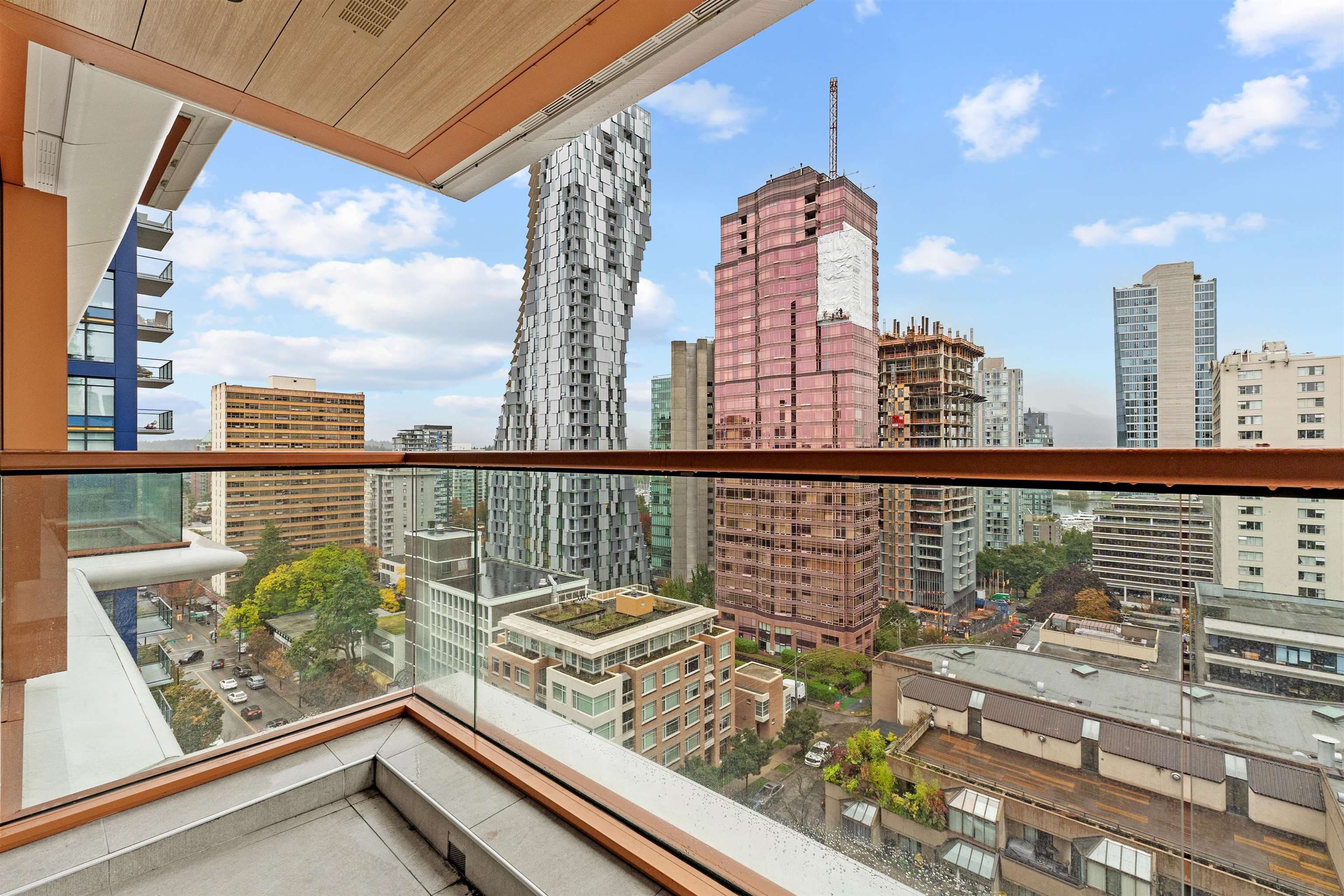 1304 - 1482 Robson Street, Vancouver