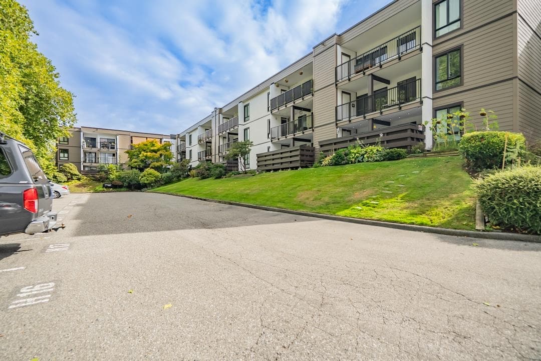 312 - 8760 No. 1 Road, Richmond