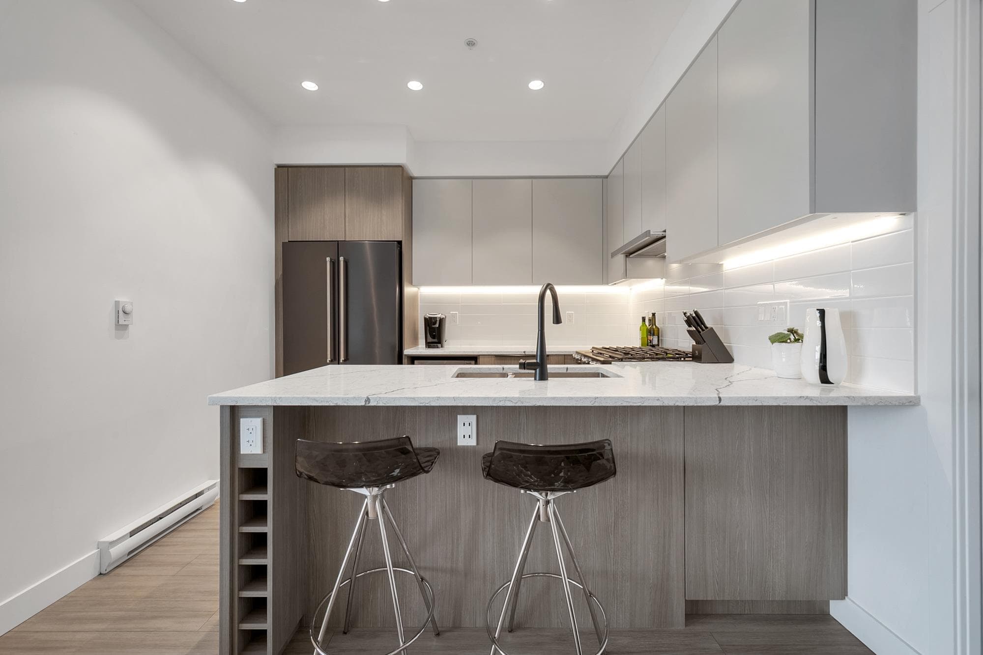 404 - 2408 Grant Street, Vancouver, V5K 3G4 — photo 3