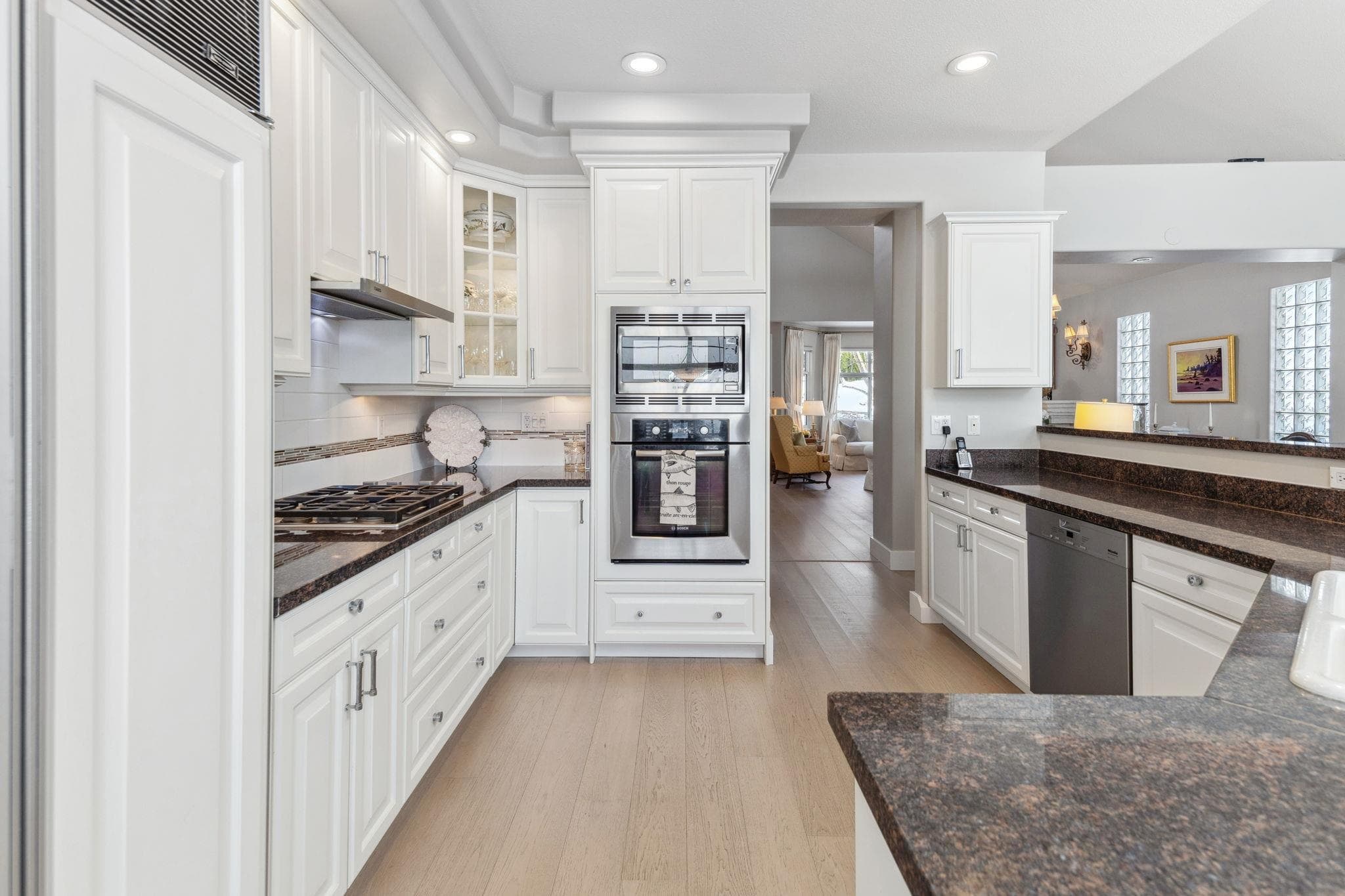 1 - 5110 Alderfeild Place, West Vancouver, V7W 2W7 — photo 4