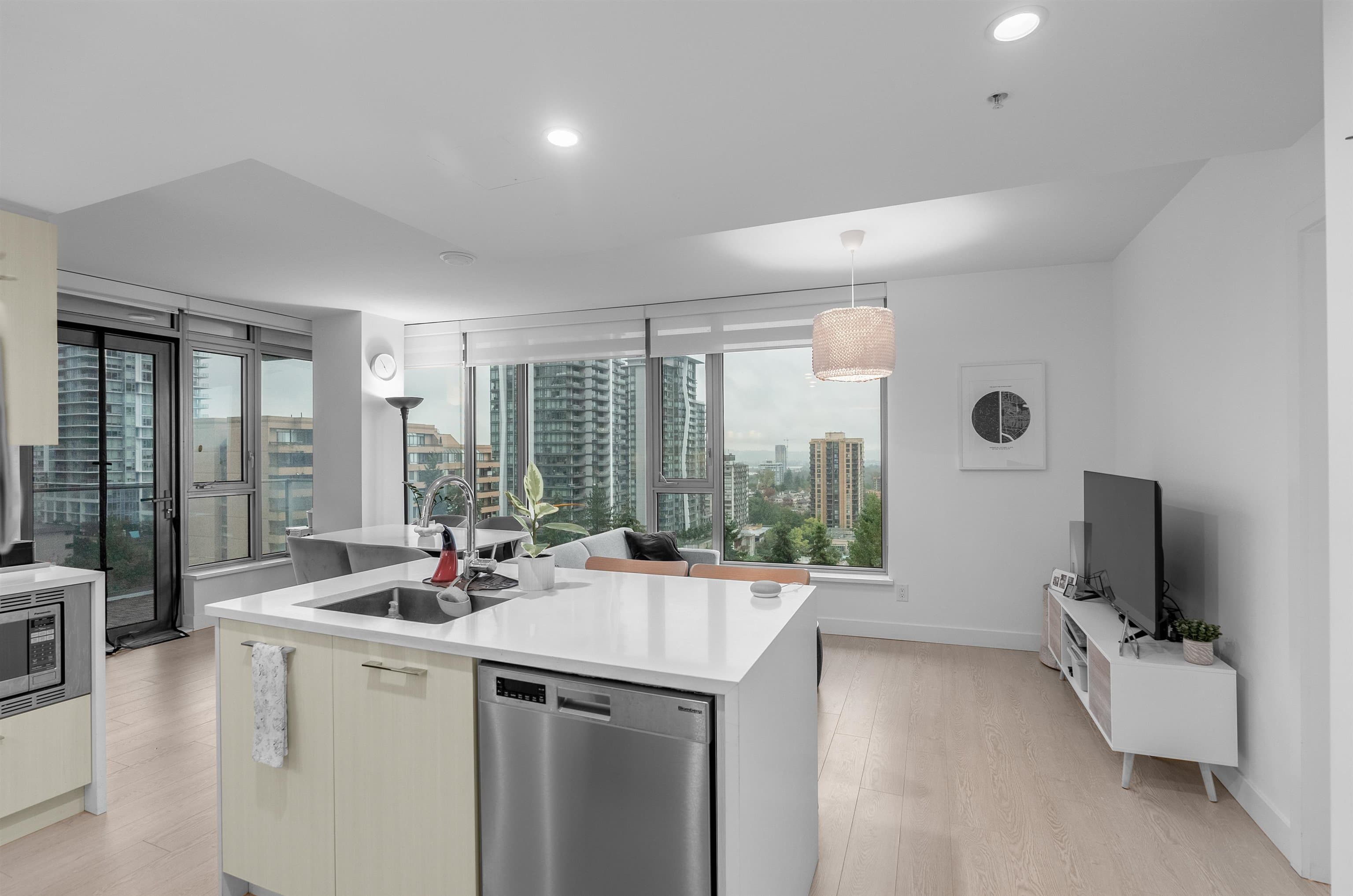1007 - 518 Whiting Way, Coquitlam, V3J 0H7 — photo 2