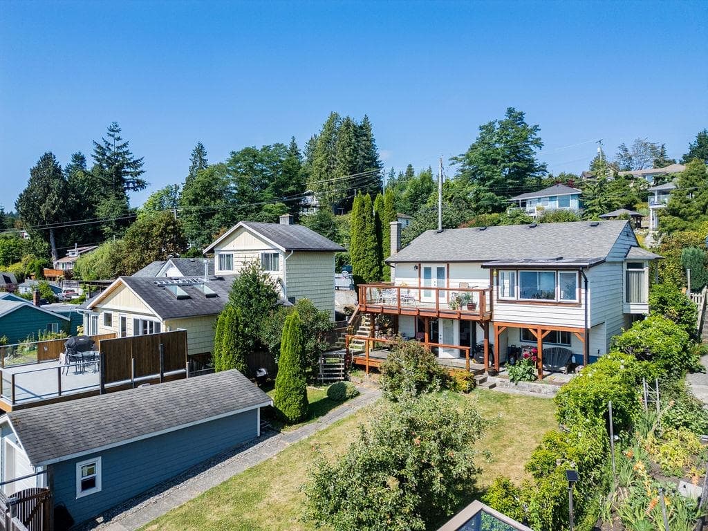 614 Glen Road, Gibsons, V0N 1V9 — photo 4