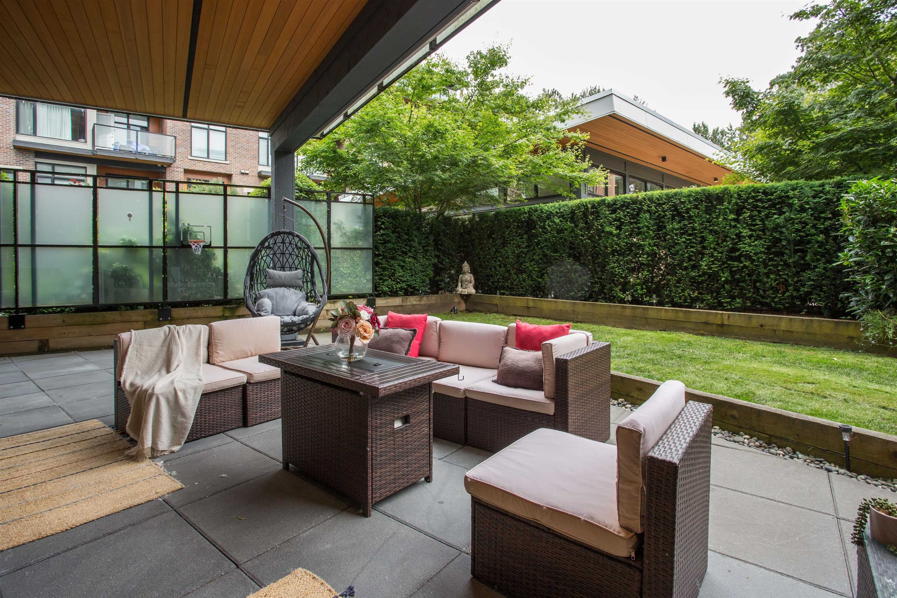106 - 300 Salter Street, New Westminster, V3M 0L9 — photo 2