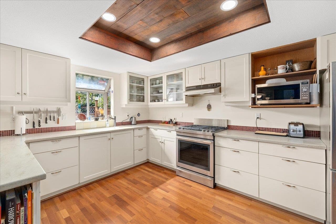 9260 Mcburney Drive, Richmond, V6Y 3H4 — photo 2
