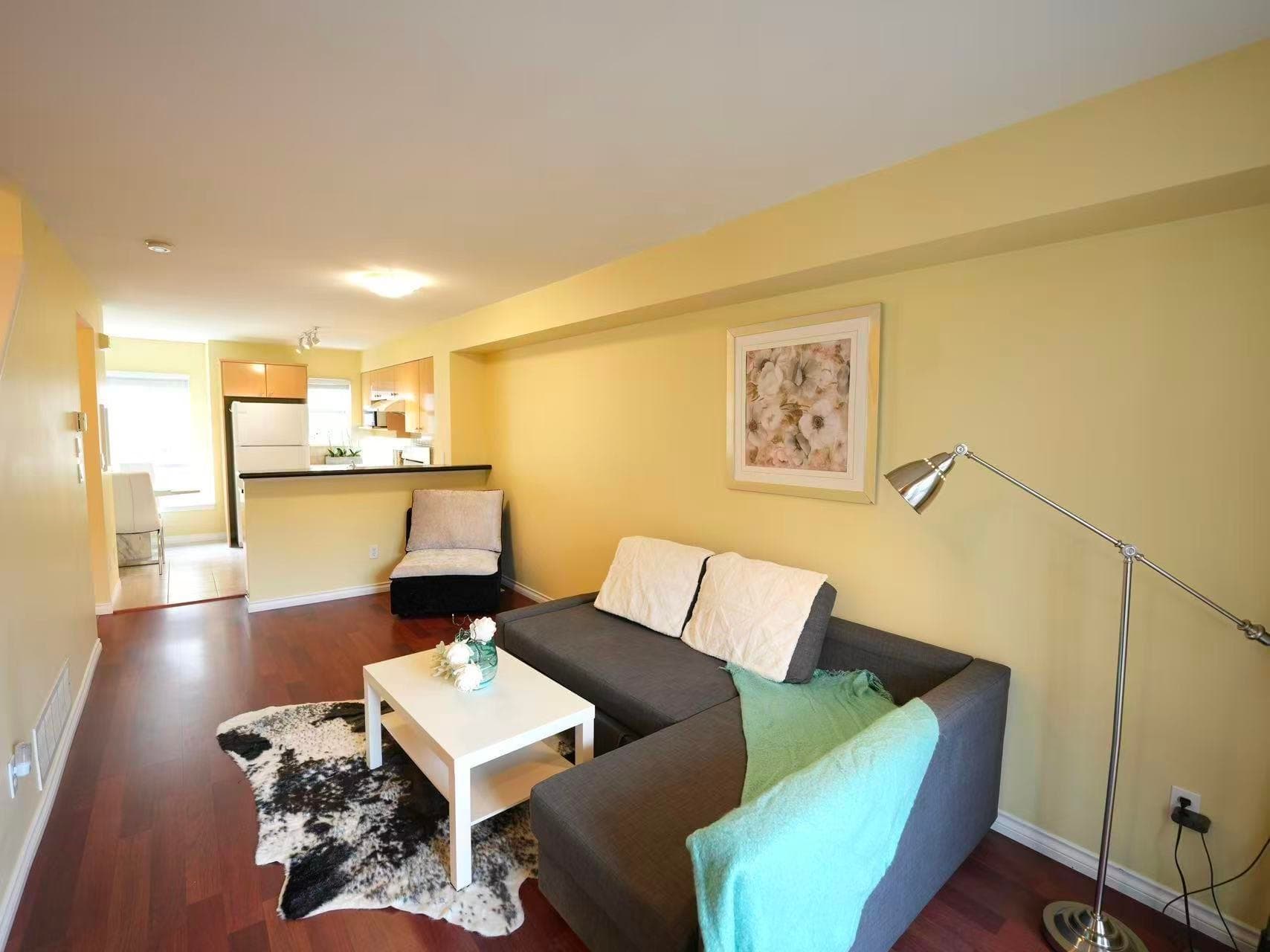 2 - 7100 Lynnwood Drive, Richmond