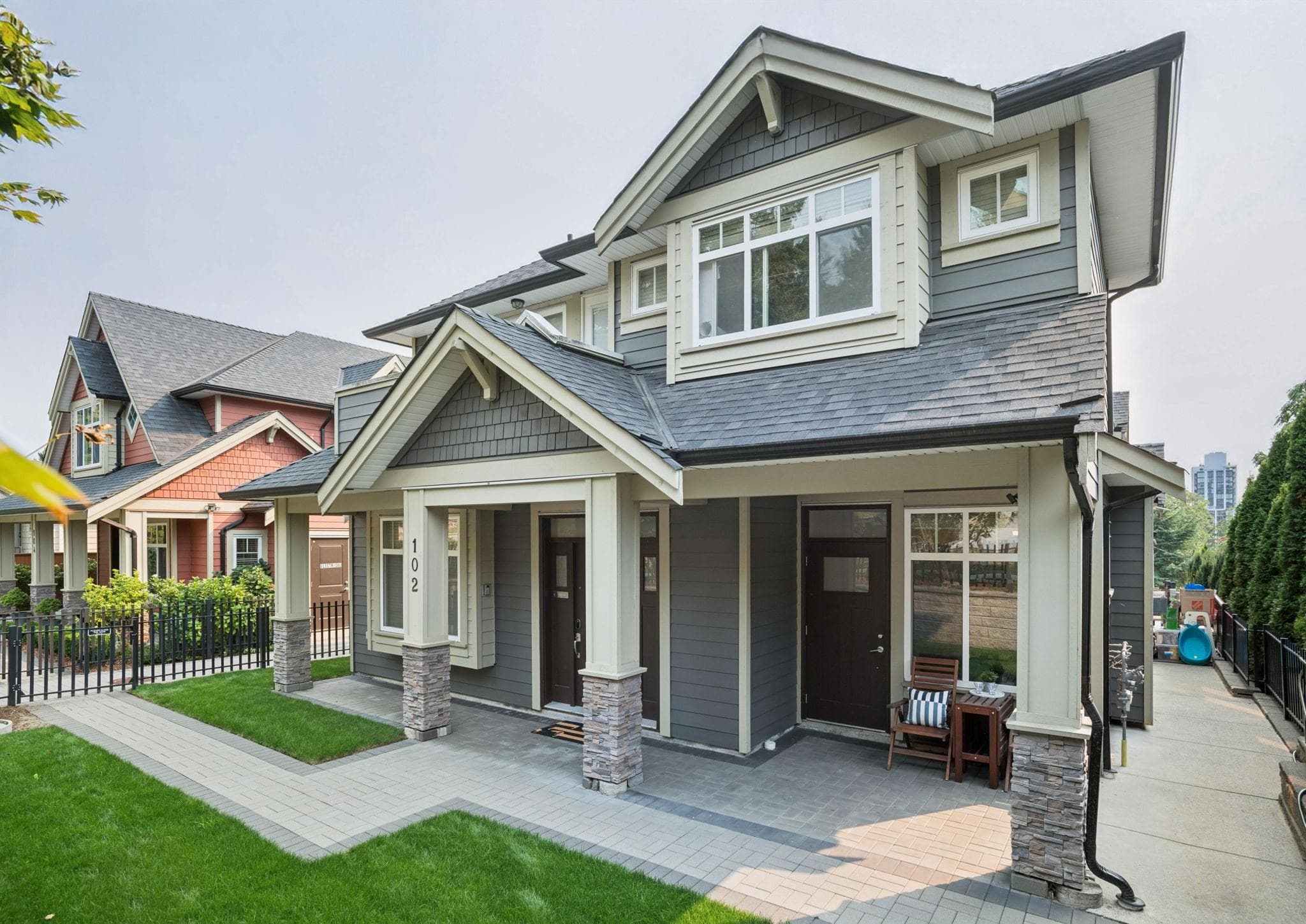 102 - 910 Delestre Avenue, Coquitlam, V3K 2G6 — photo 1
