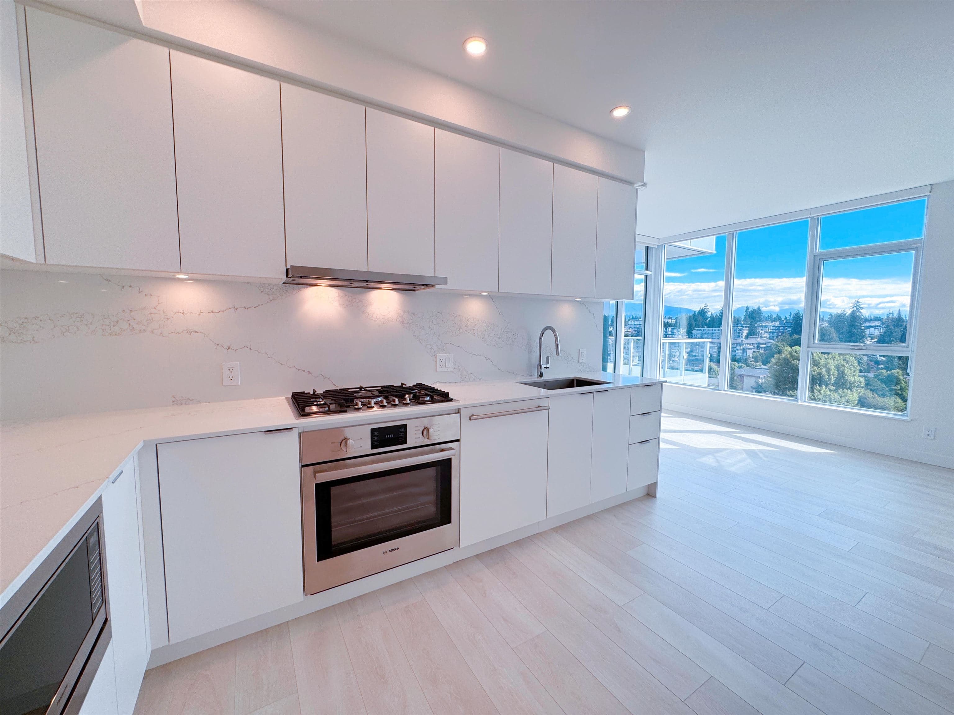 1209 - 537 Cottonwood Avenue, Coquitlam, V3J 0S4 — photo 3