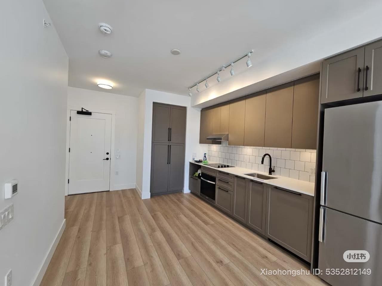 409 - 8750 University Crescent, Burnaby, V5A 0G9 — photo 4