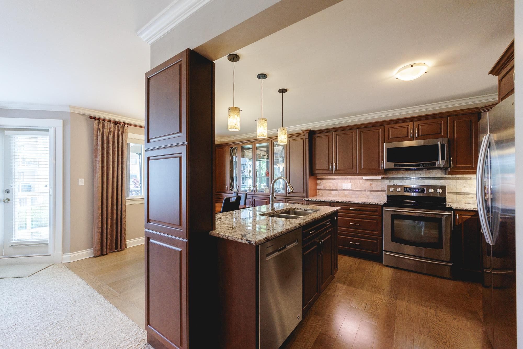 210 - 13959 16 Avenue, Surrey, V4A 1P8 — photo 2