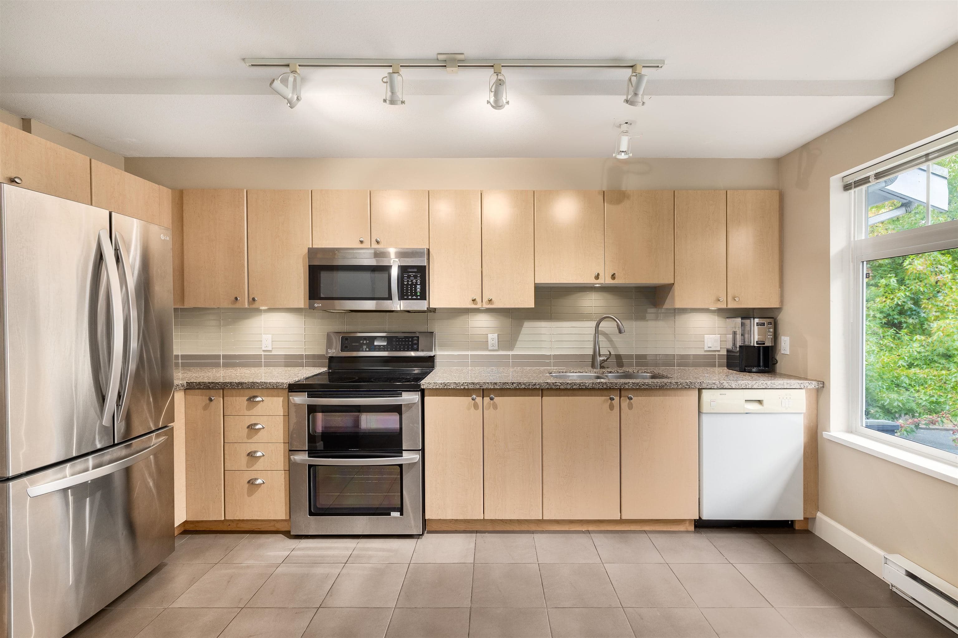 109 - 15236 36 Avenue, Surrey, V3Z 2B3 — photo 3