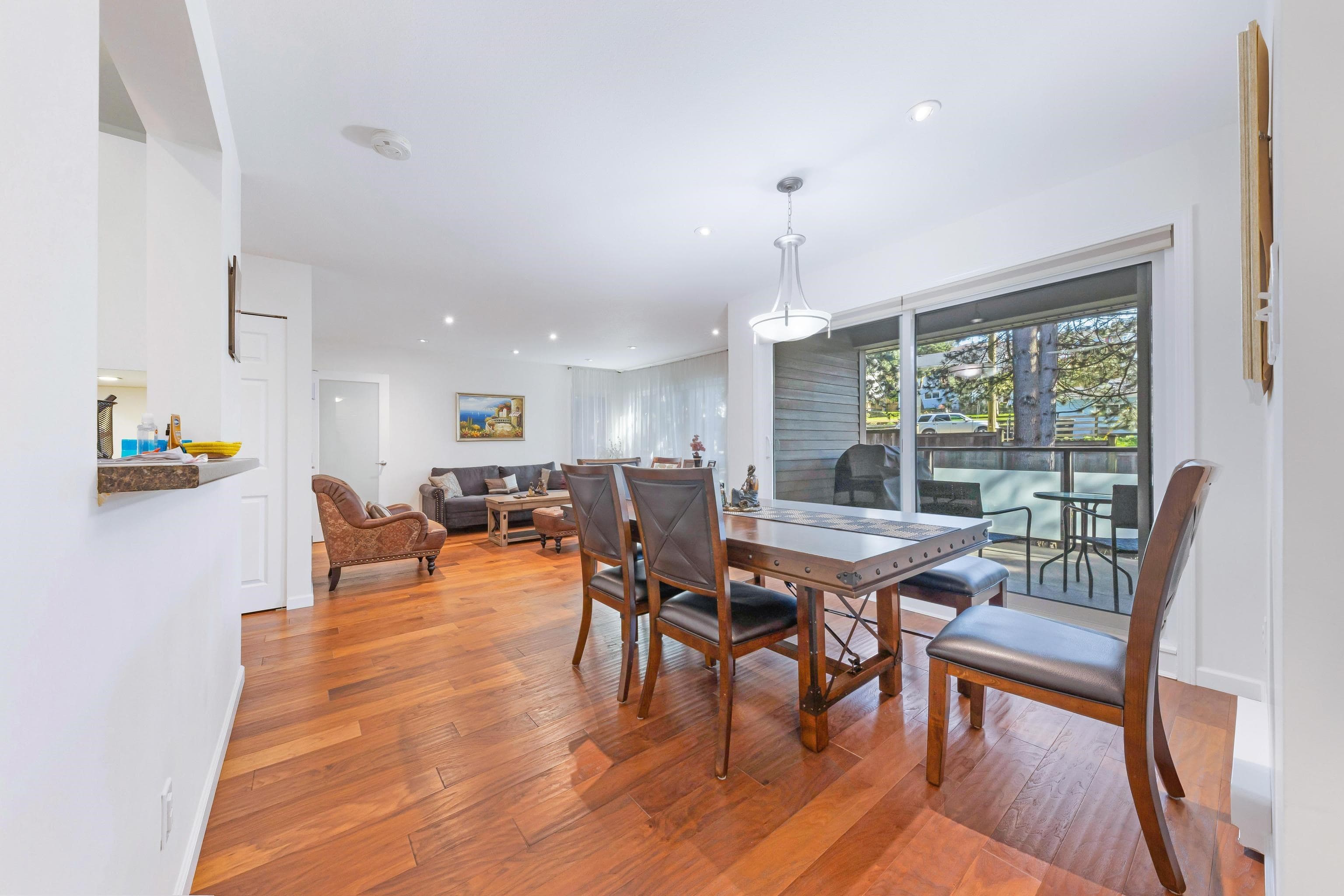303 - 3950 Linwood Street, Burnaby, V5G 4R5 — photo 3