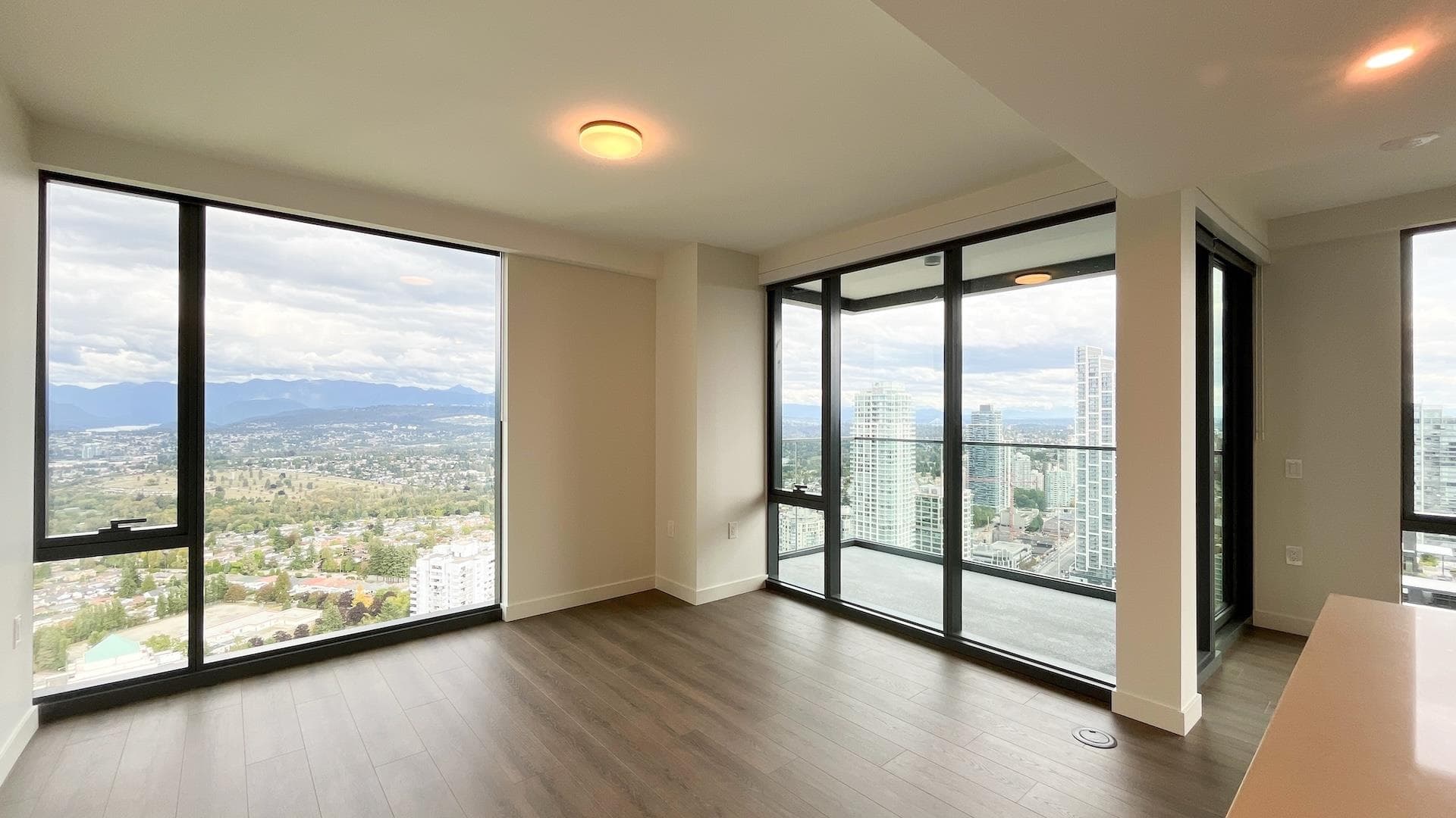 3908 - 5987 Wilson Avenue, Burnaby, V5H 0L7 — photo 4
