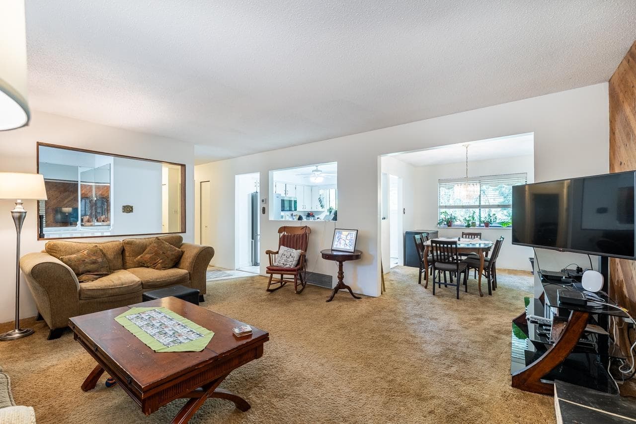 13575 Crestview Drive, Surrey, V3R 6V6 — photo 4