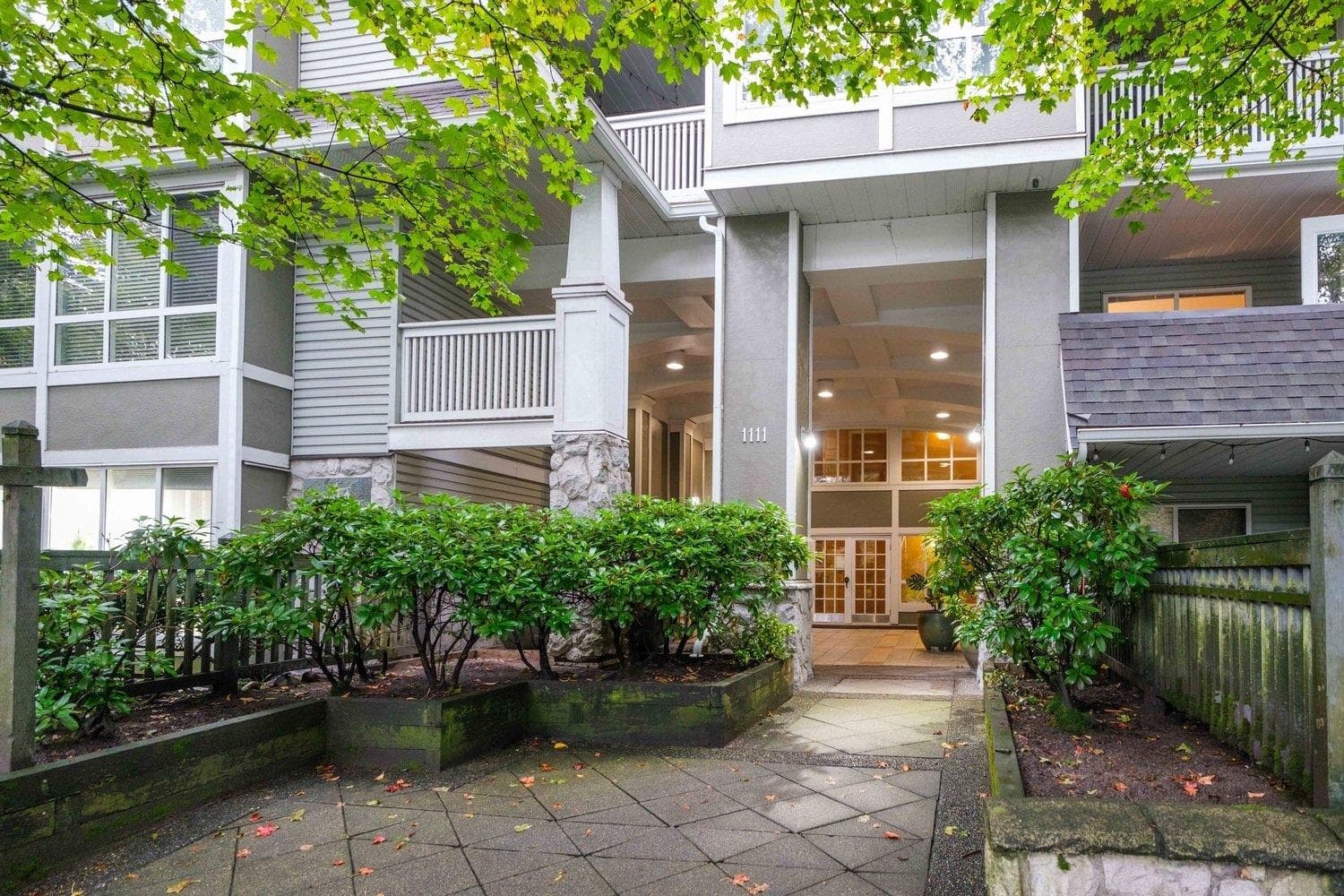 201 - 1111 Lynn Valley Road, North Vancouver