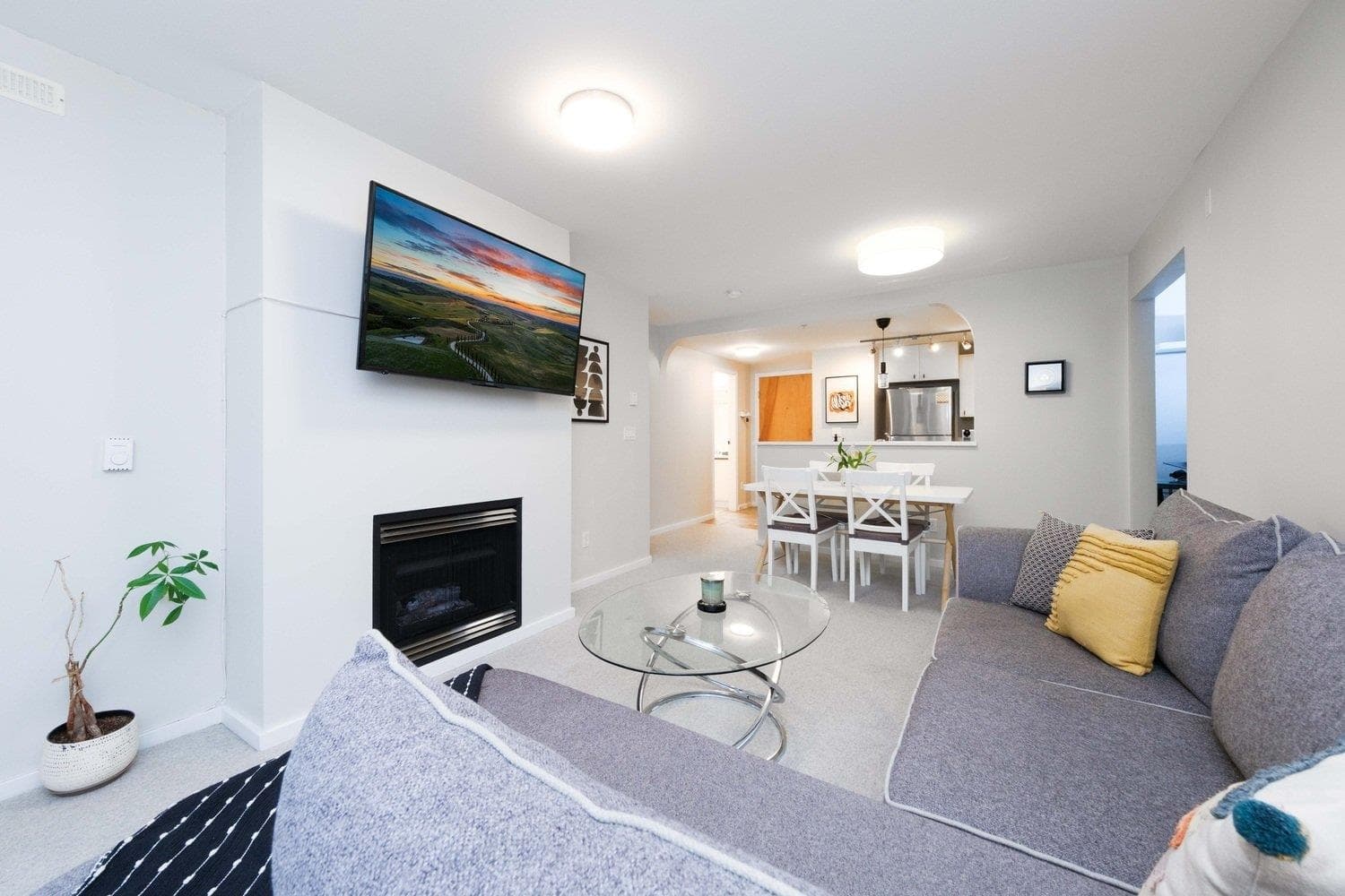 201 - 1111 Lynn Valley Road, North Vancouver, V7J 3V4 — photo 5