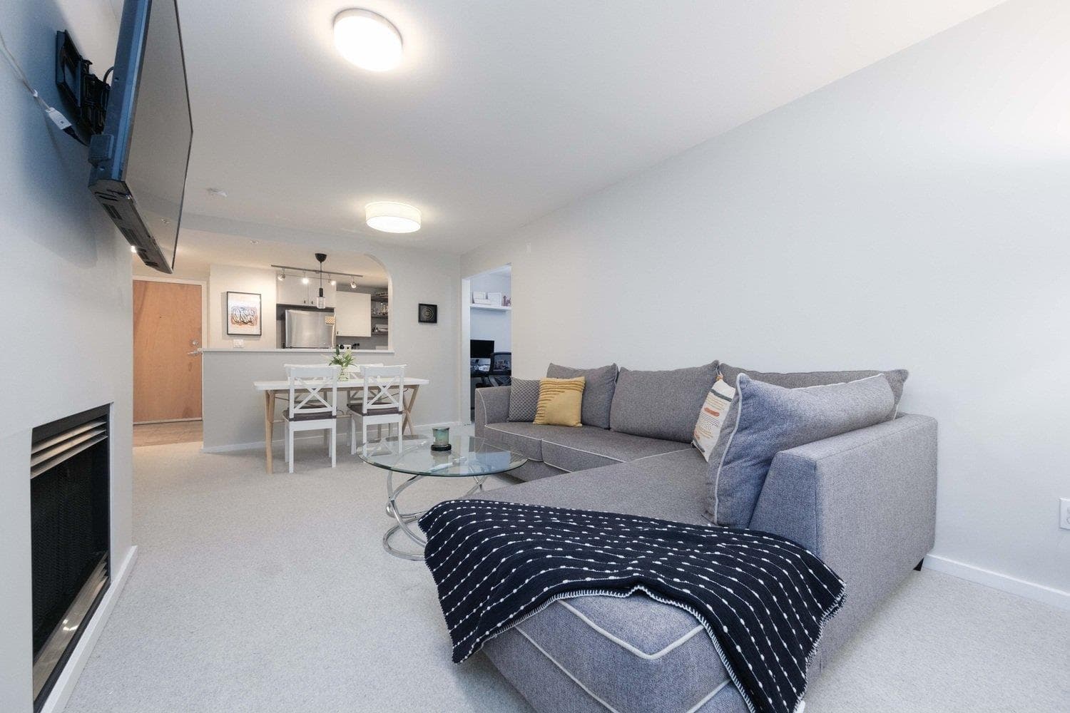 201 - 1111 Lynn Valley Road, North Vancouver, V7J 3V4 — photo 4