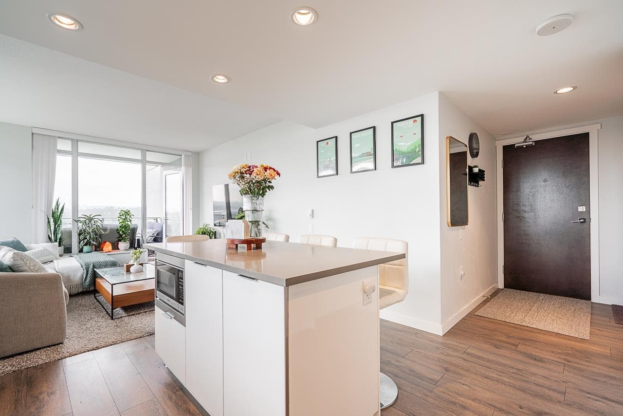 1601 - 2388 Madison Avenue, Burnaby, V5C 0K8 — photo 5