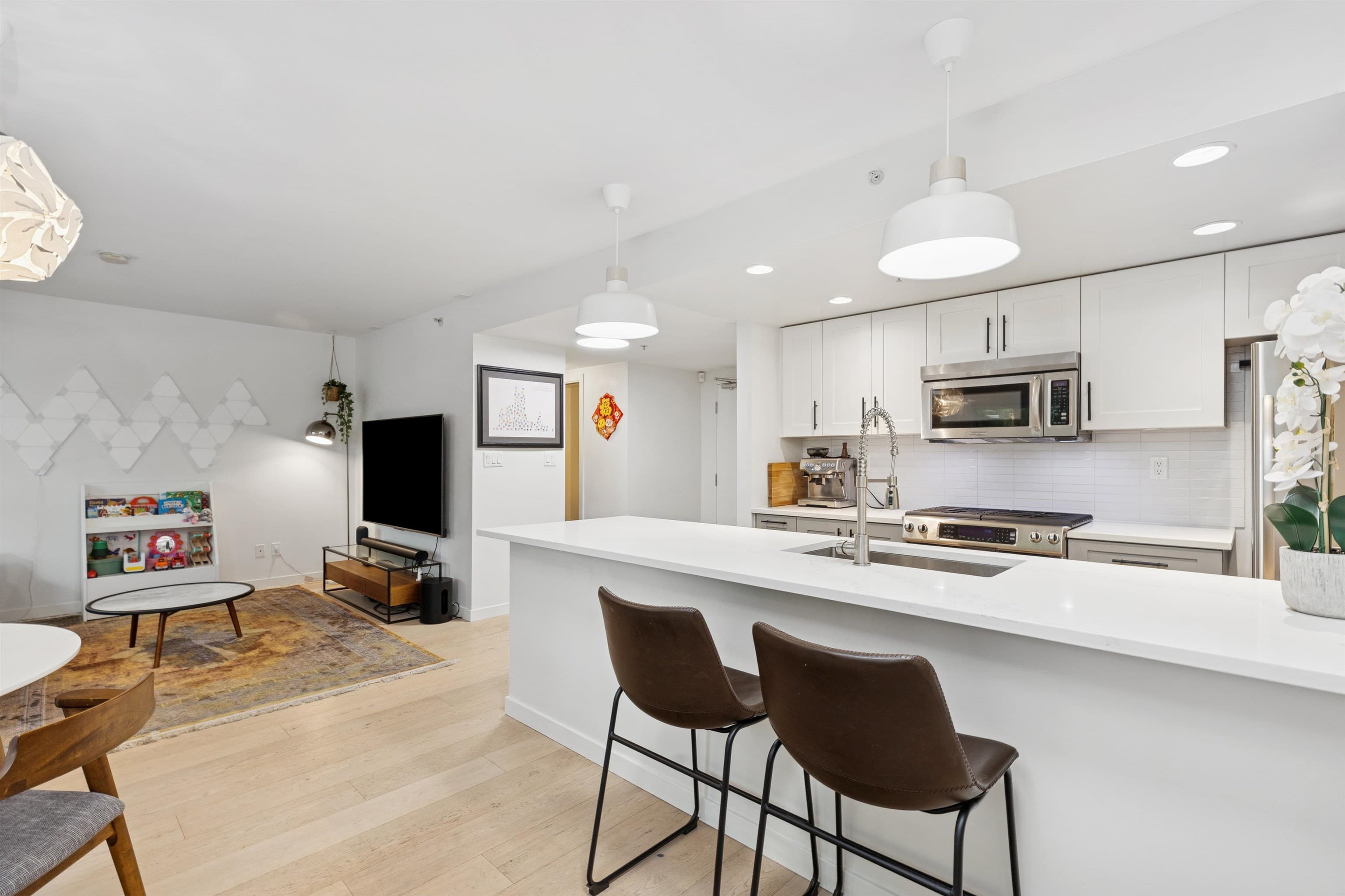 TH4 - 1288 Chesterfield Avenue, North Vancouver, V7M 0B1 — photo 2