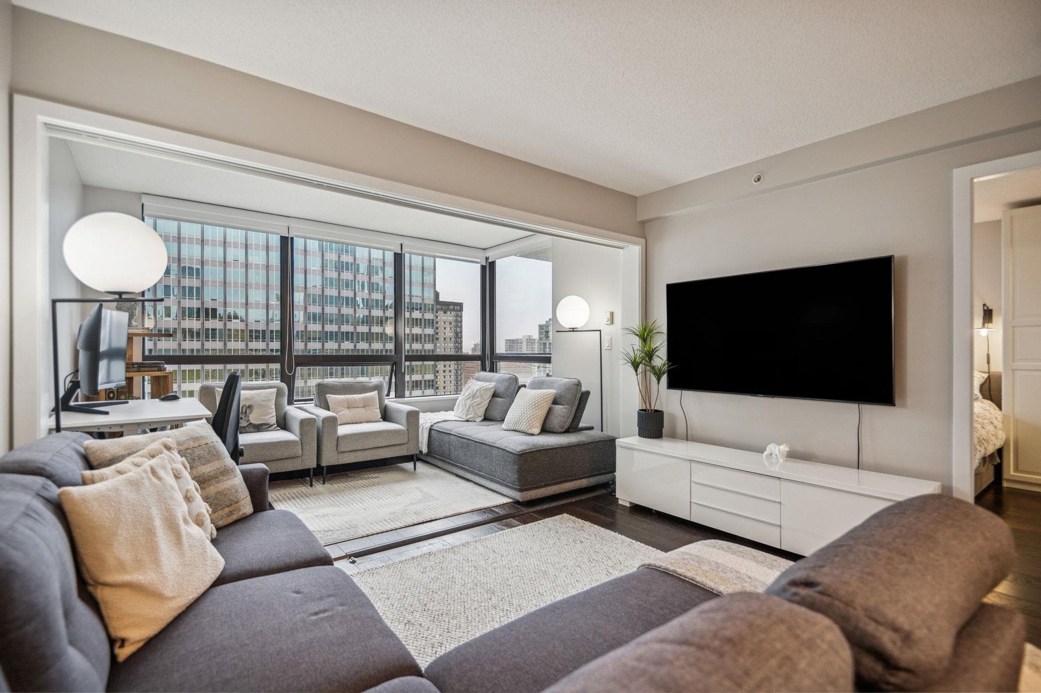 2205 - 938 Smithe Street, Vancouver, V6Z 0A4 — photo 4