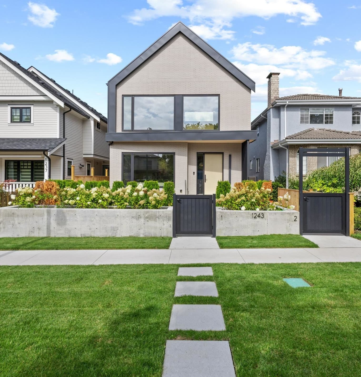 1 - 1243 E 27th Avenue, Vancouver
