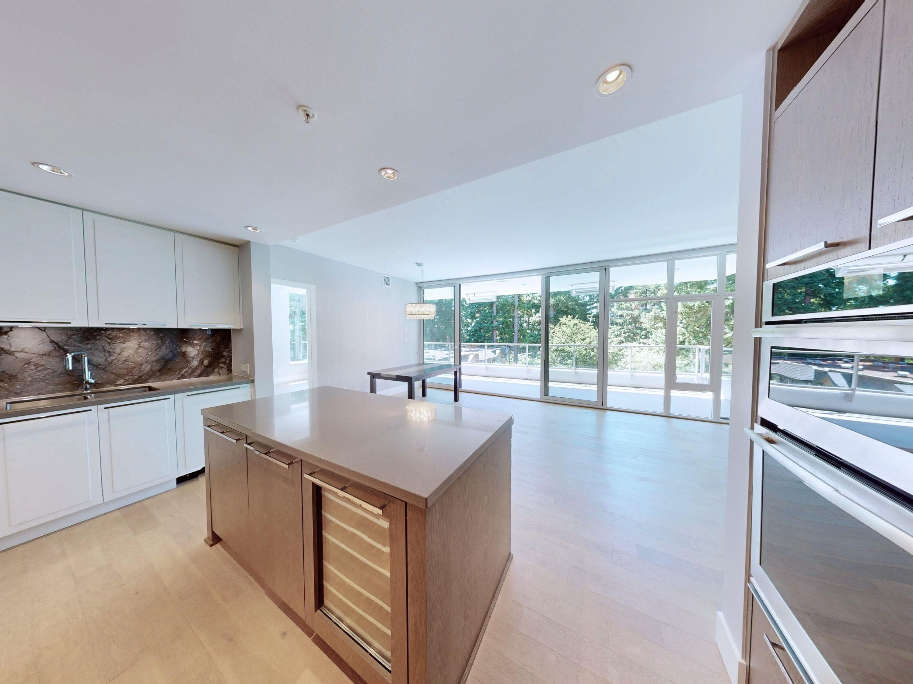 305 - 1501 Vidal Street, White Rock, V4B 0B5 — photo 5