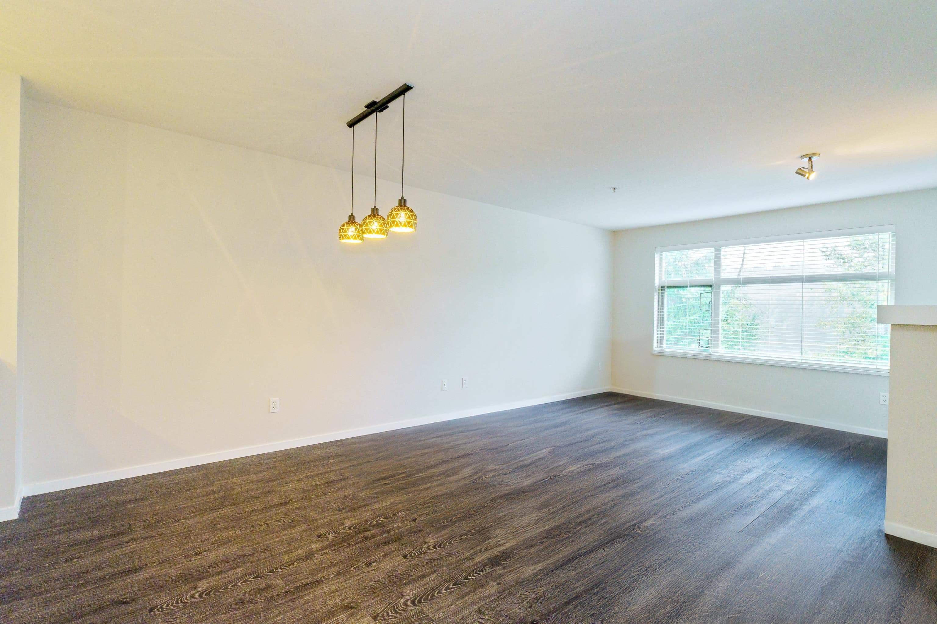 302 - 300 Klahanie Drive, Port Moody, V3H 5K8 — photo 3