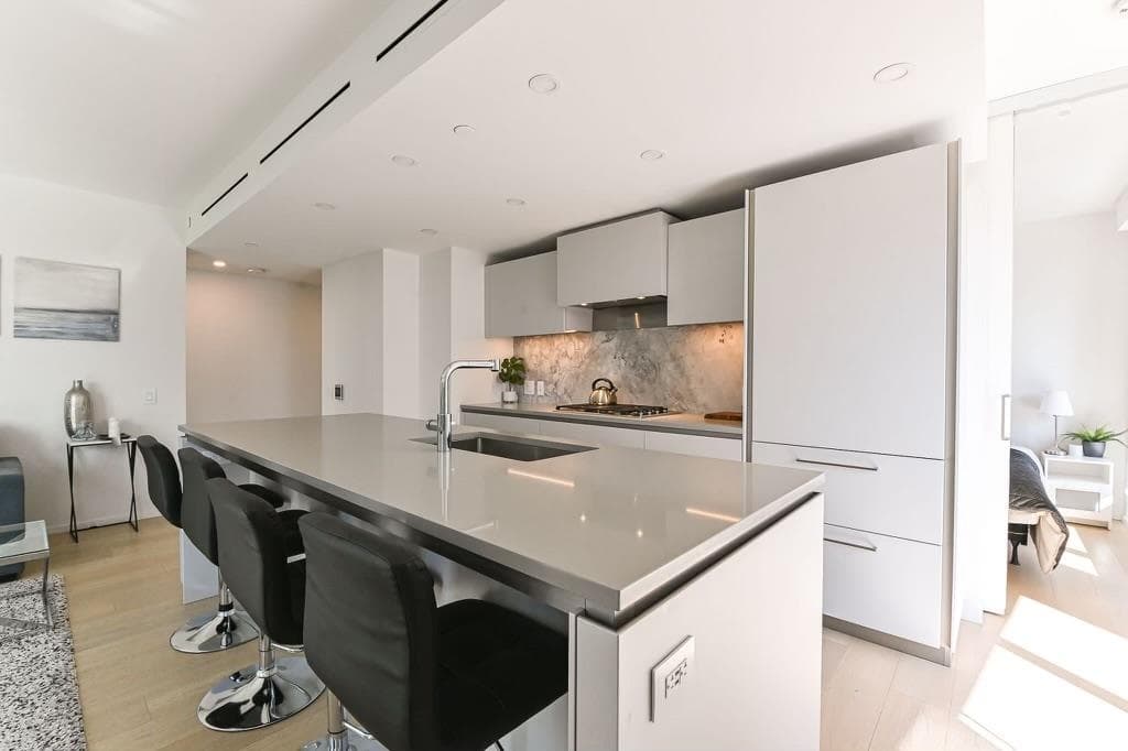 402 - 889 Pacific Street, Vancouver, V6Z 1C3 — photo 2
