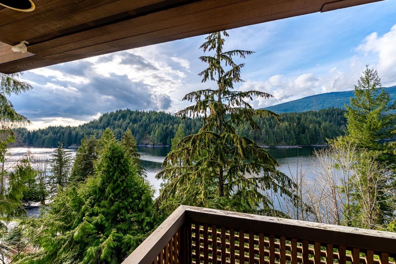 3944 Marine Avenue, Belcarra, V3H 4R9 — photo 5