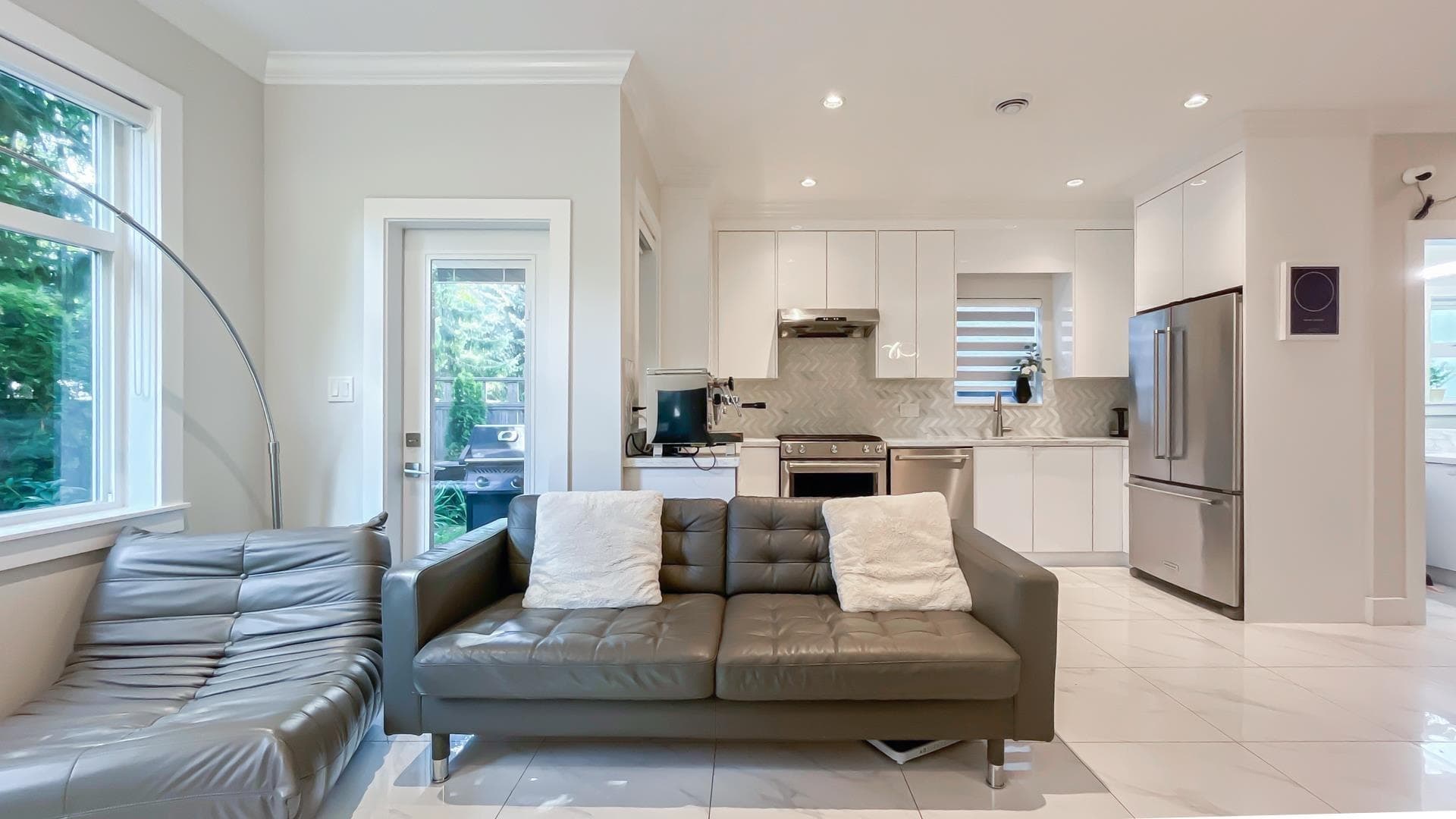 101 - 6571 No. 4 Road, Richmond, V6Y 2T2 — photo 4
