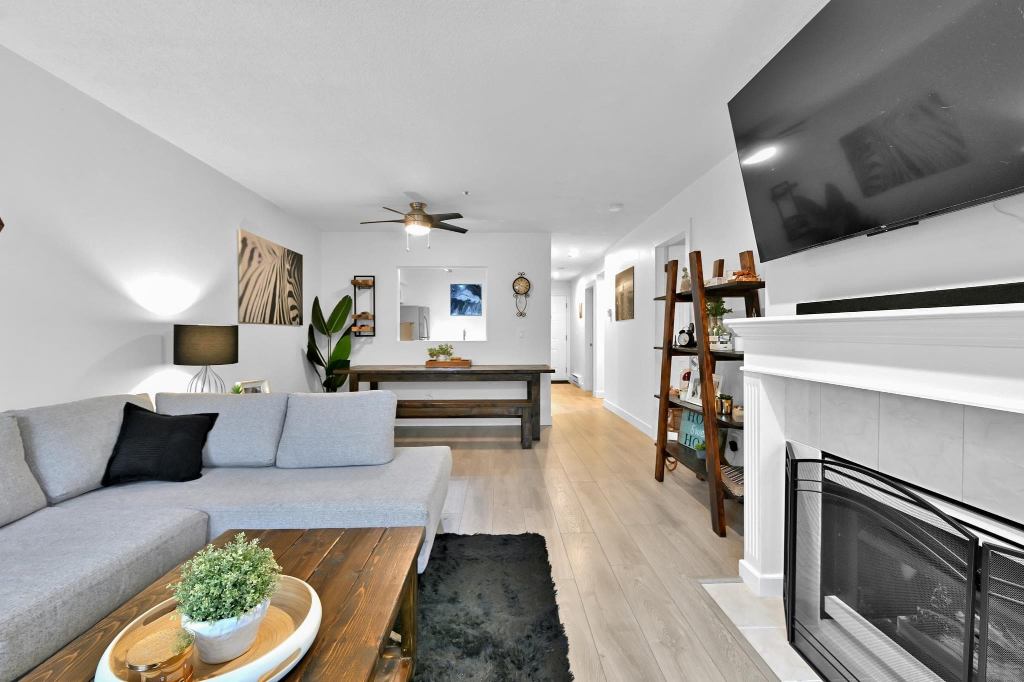 203 - 33165 2 Avenue, Mission, V2V 6T8 — photo 2