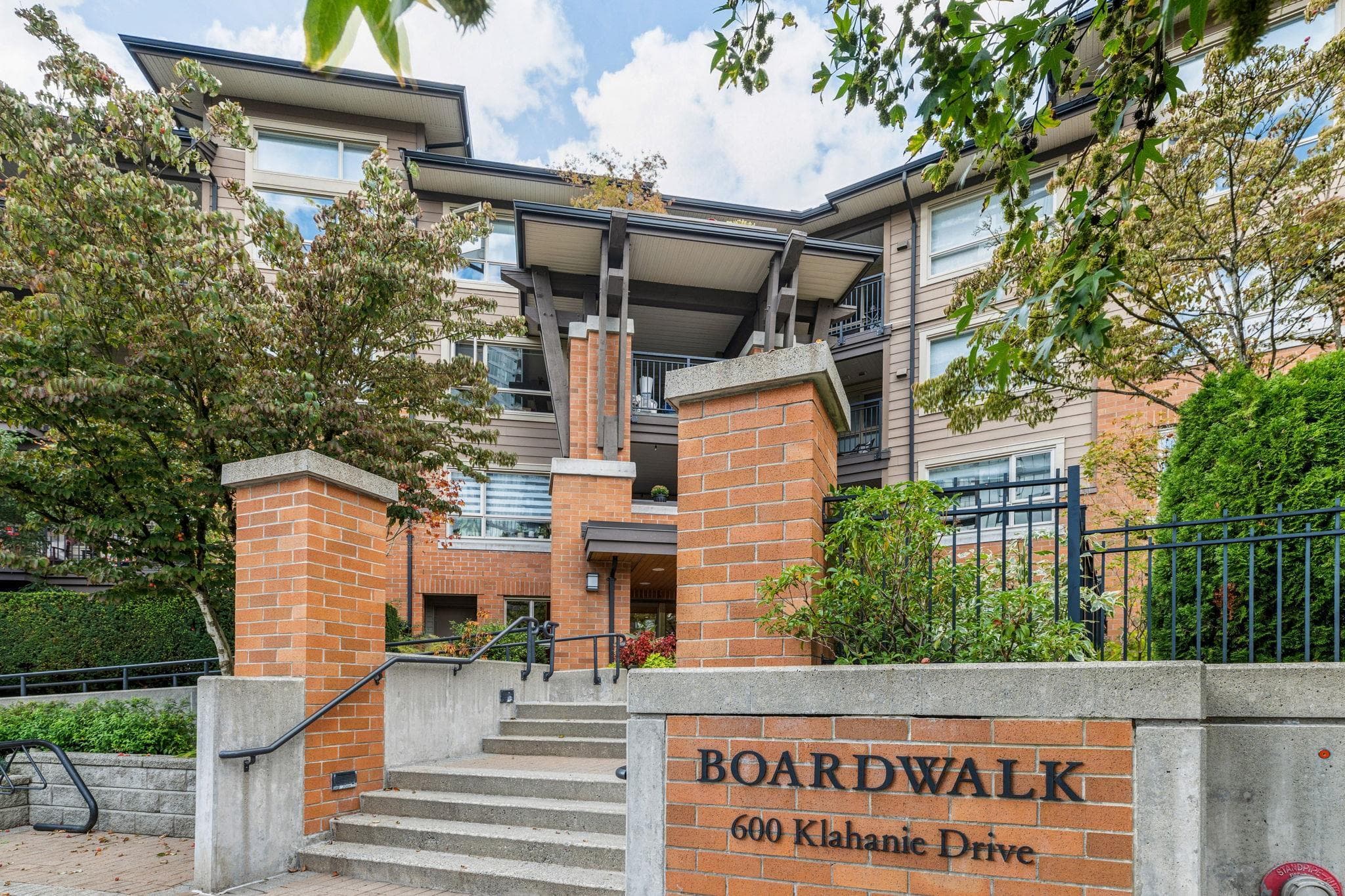 212 - 600 Klahanie Drive, Port Moody