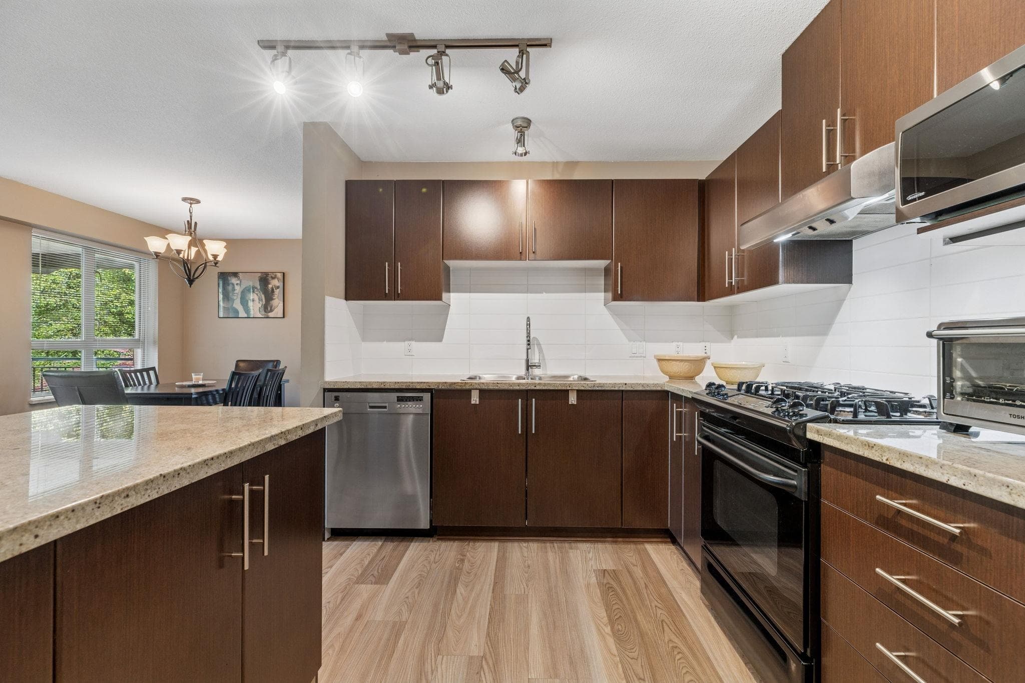 212 - 600 Klahanie Drive, Port Moody, V3H 5L2 — photo 5
